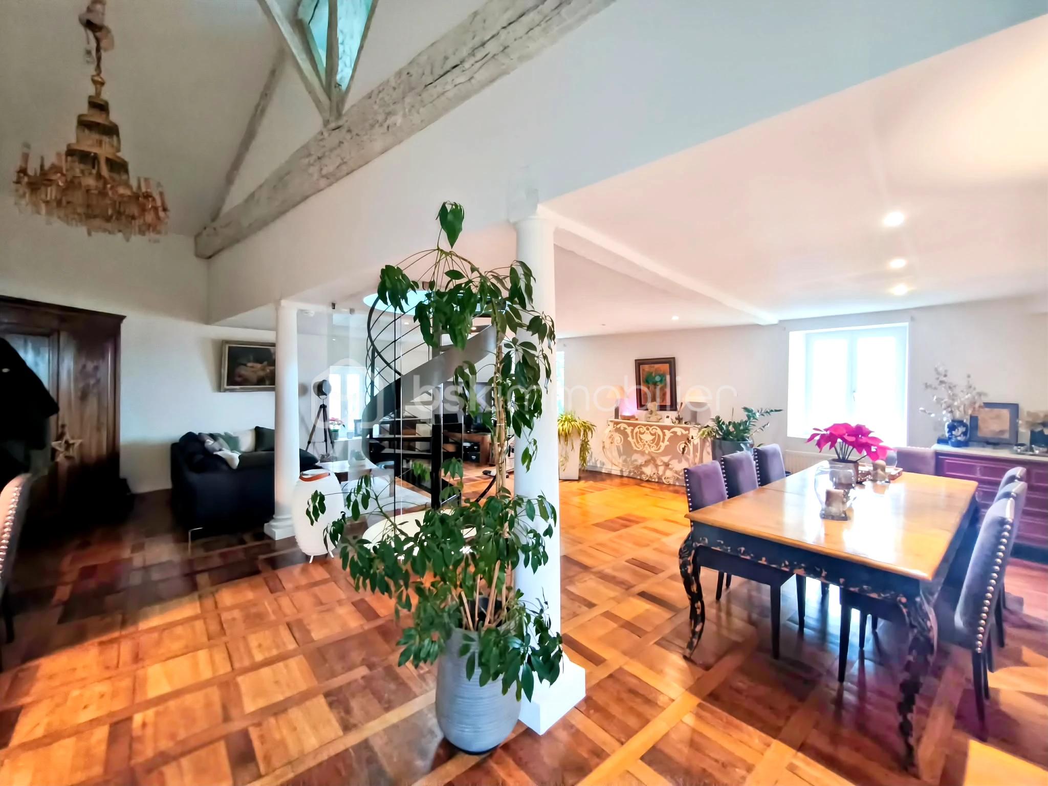 Maison ancienne de 162 m² - c7c3ab2e-adb0-4e7a-b6dd-d6ab9241086d.jpg