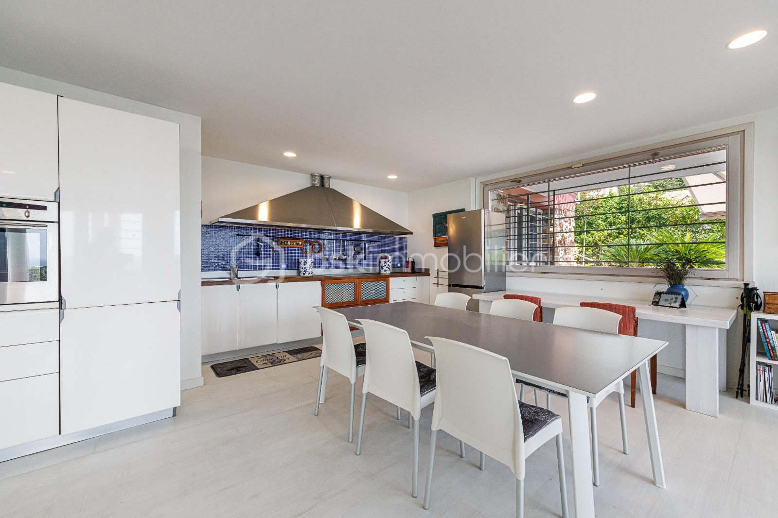 Maison de 219 m² - PHOTO-2025-09-11-23-43-33.jpg