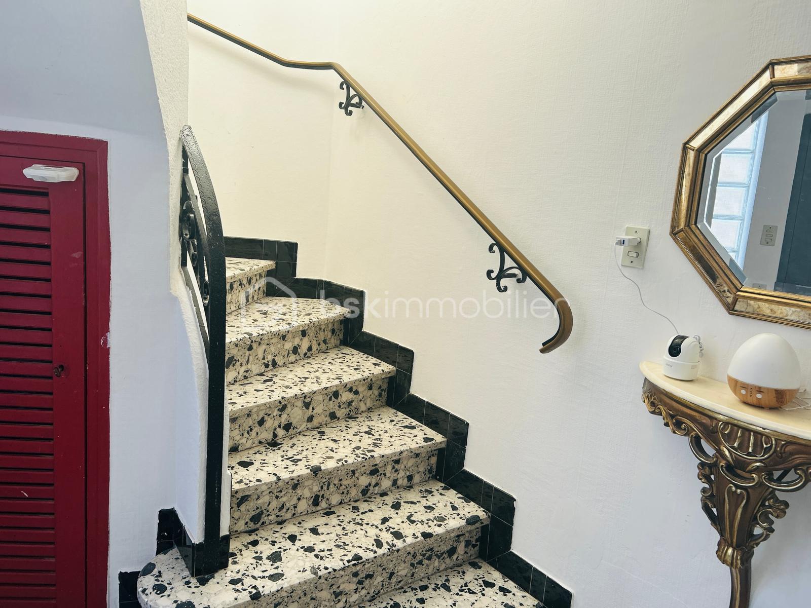 Maison de ville de 182 m² - IMG-20260120-WA0028.jpg