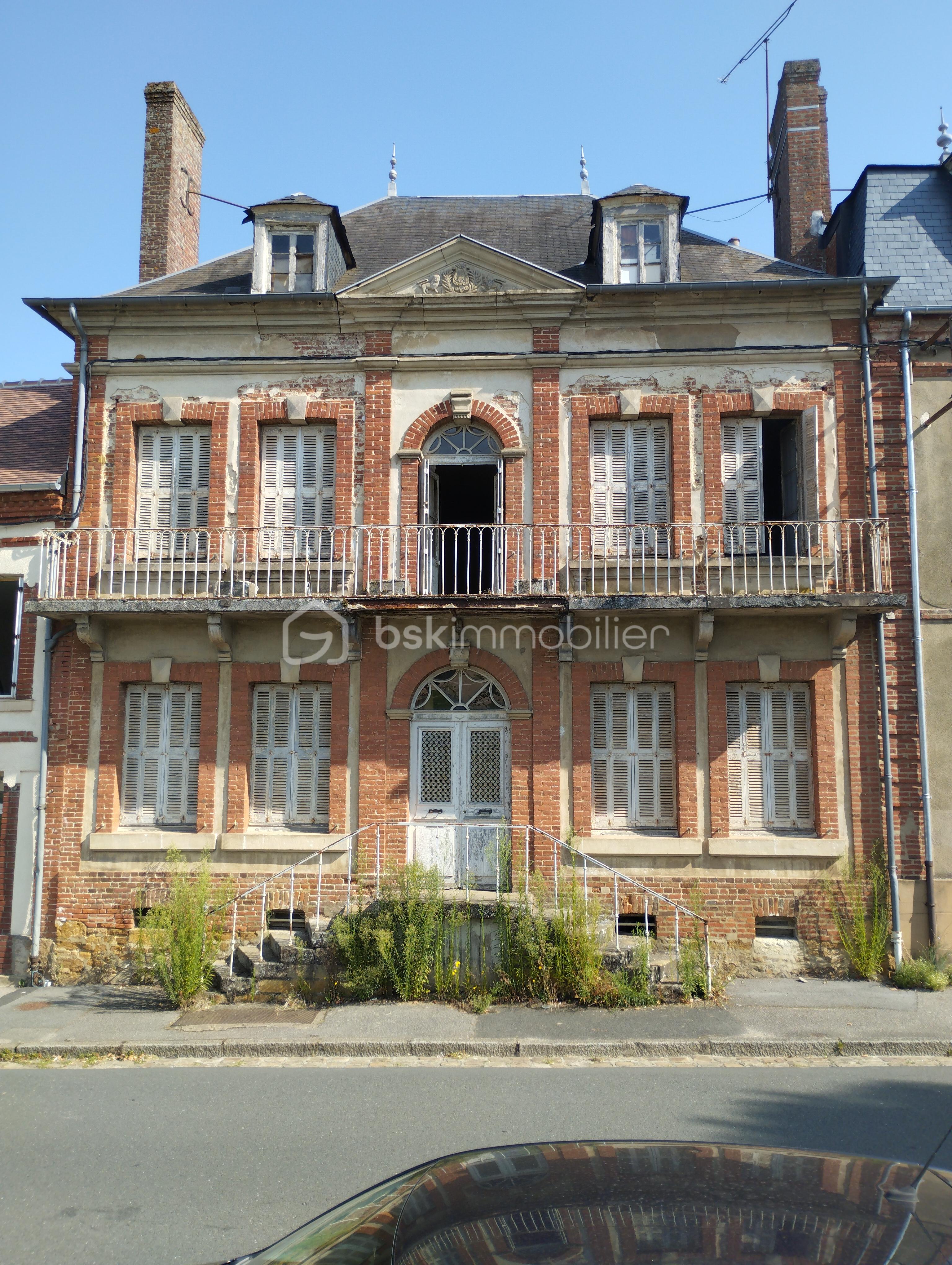 Maison de 170 m² - Façade avant.jpg