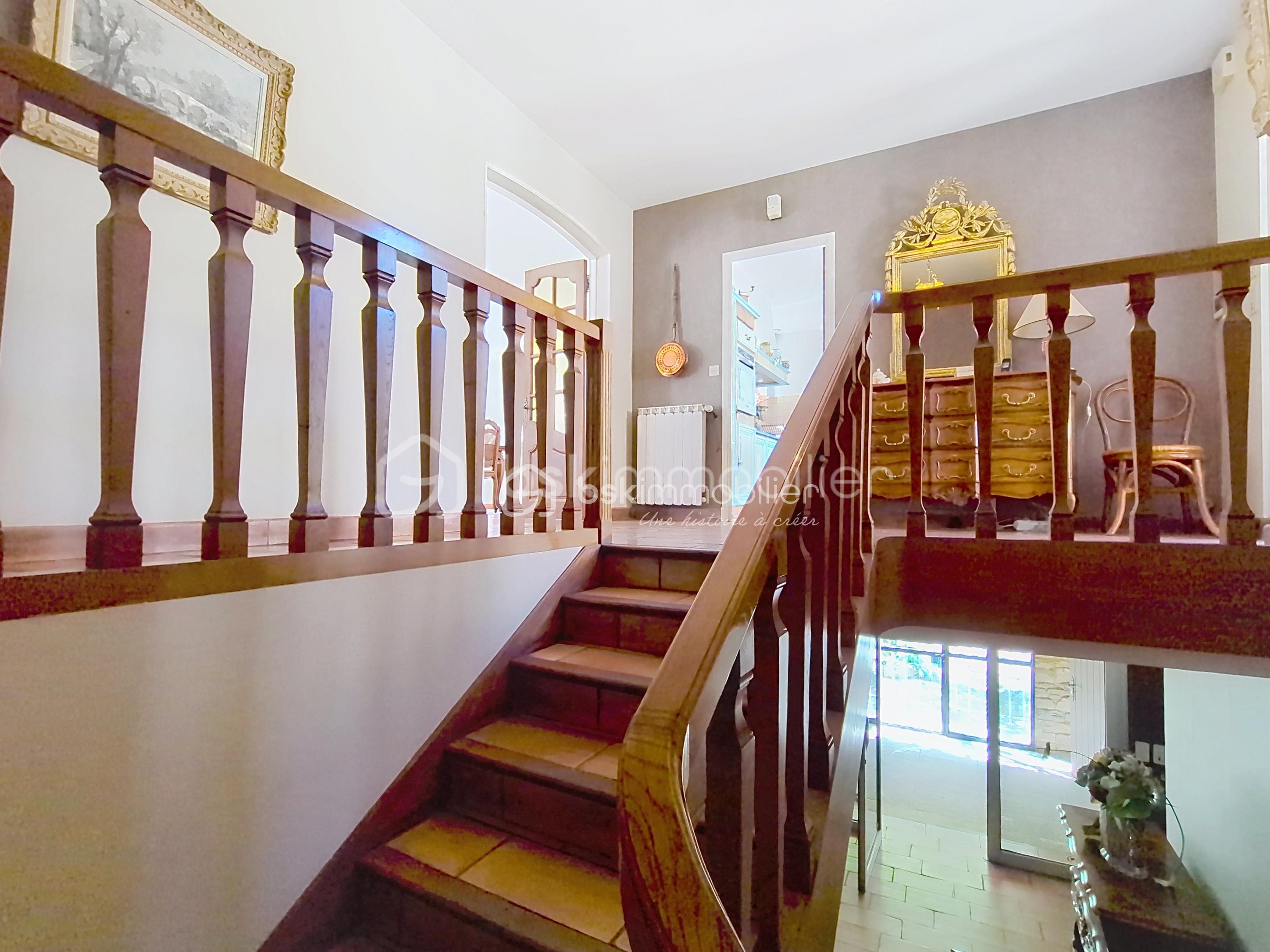 Montée d escalier.jpg