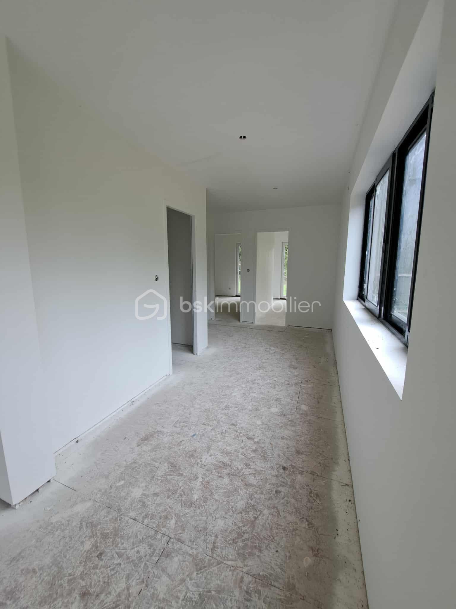 Maison contemporaine de 190 m² - 8782229b-65df-497a-8323-b5066e27e0bc.jfif