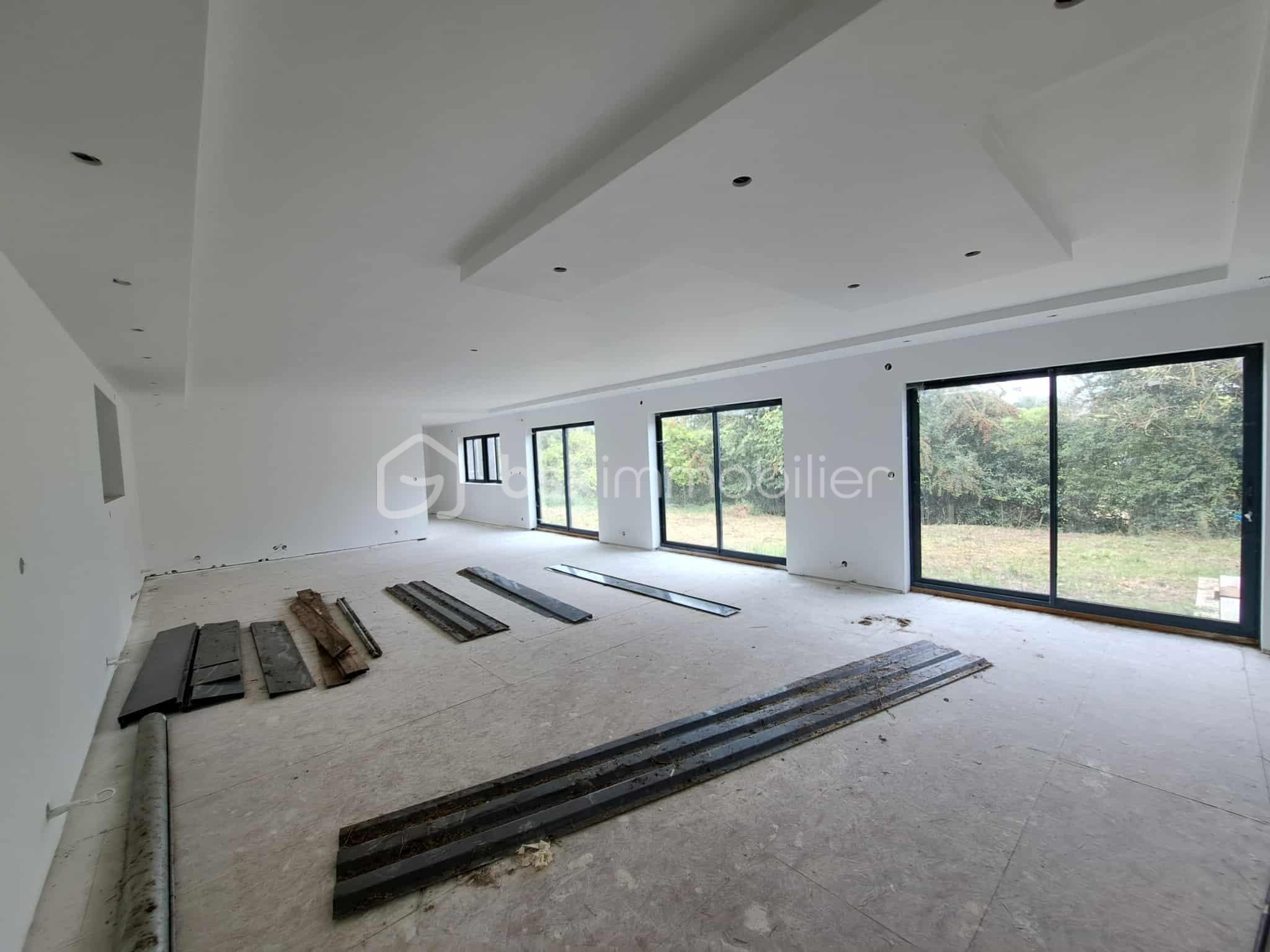 Maison contemporaine de 190 m² - 96ab5f70-7294-4cd9-9019-4346cd616173.jfif
