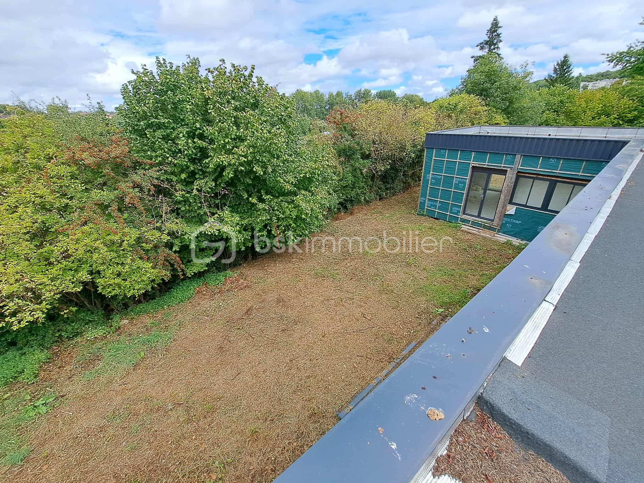 Maison contemporaine de 190 m² - 0f472388-ac48-48a0-b2dd-99a92c901f22.jfif