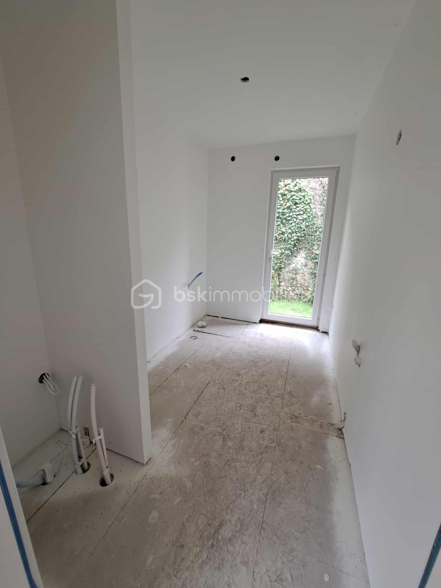 Maison contemporaine de 190 m² - cf9f8149-74cc-4368-a781-2c3d5396adca.jfif