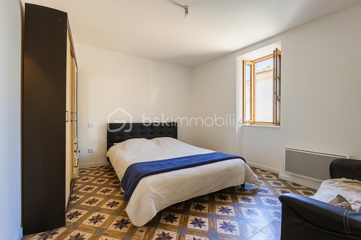 Immeuble de 150 m² - ChatGPT Image 15 juil. 2025, 22_33_20.png