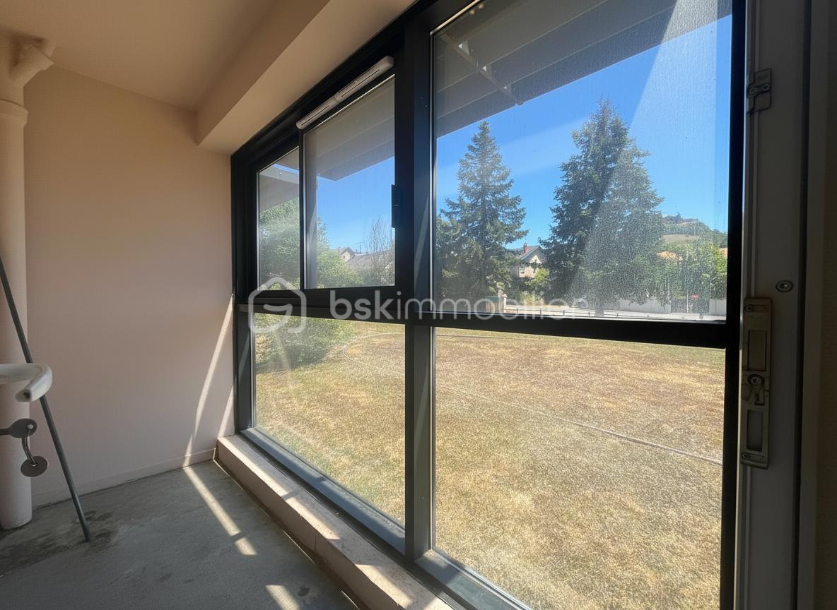 Appartement de 59,85 m² - loggia.jpg