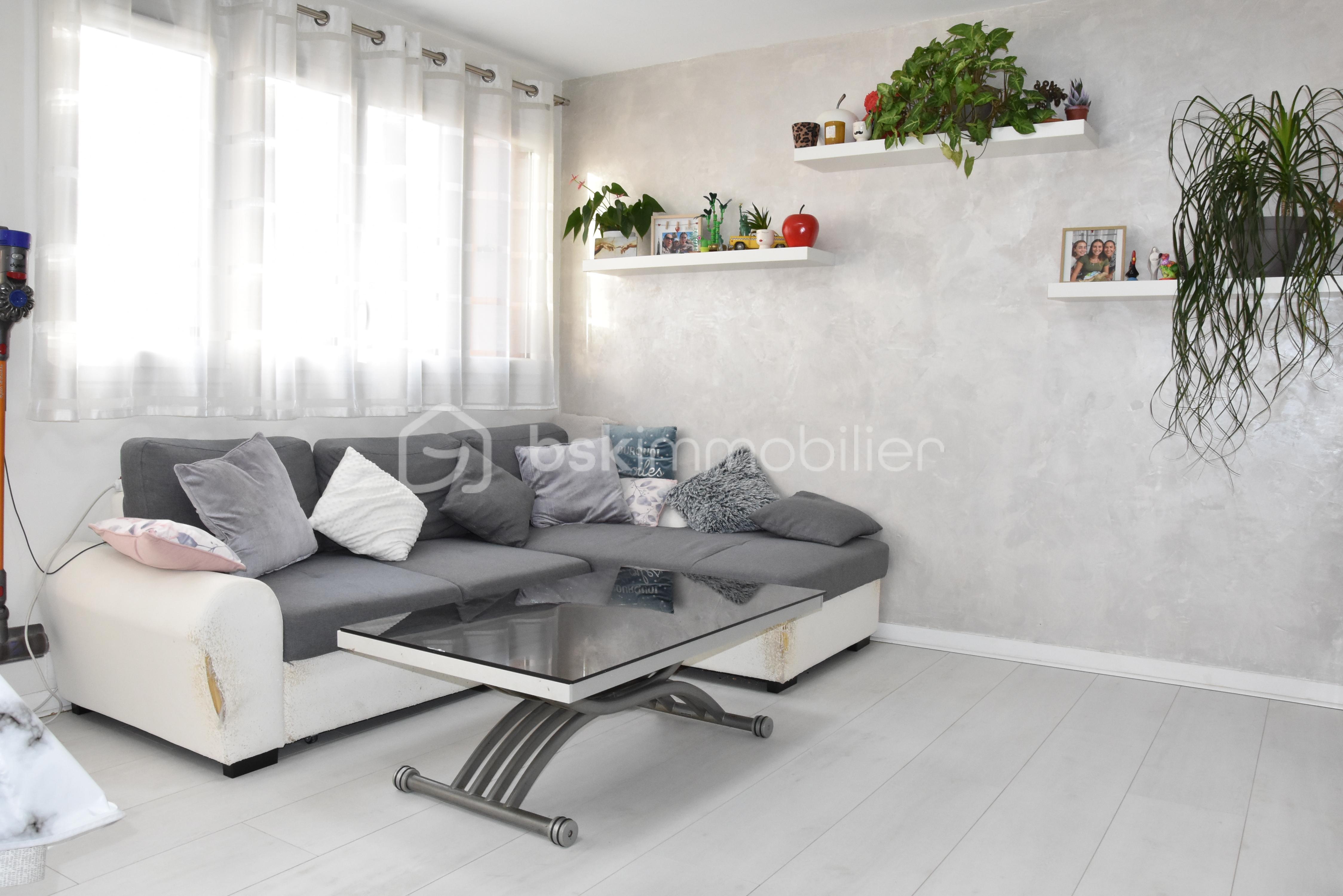 Appartement de 75,64 m² - Photo salon 3.JPG