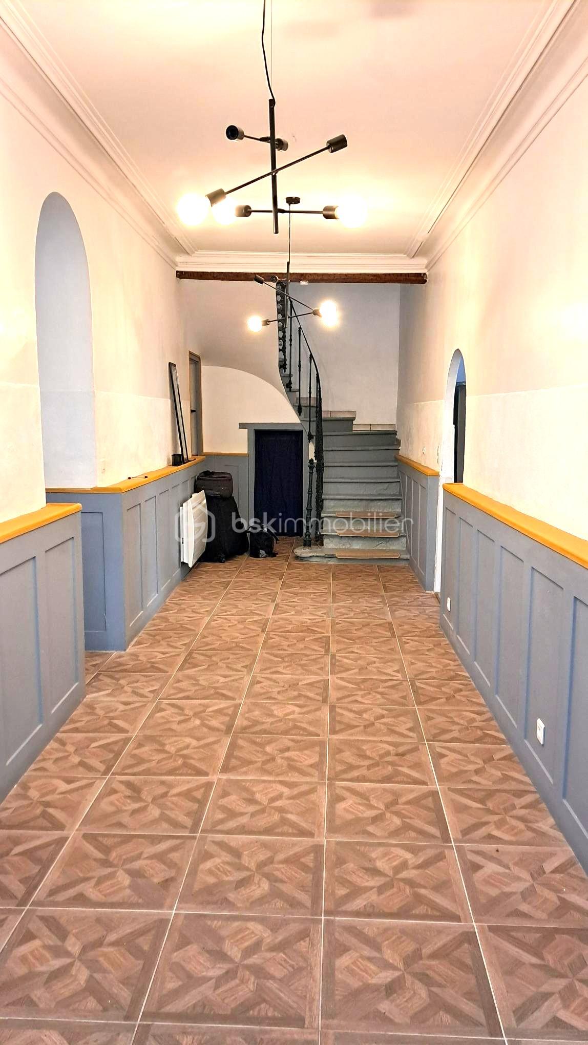 Maison ancienne de 253 m² - 3c-hall.jpg