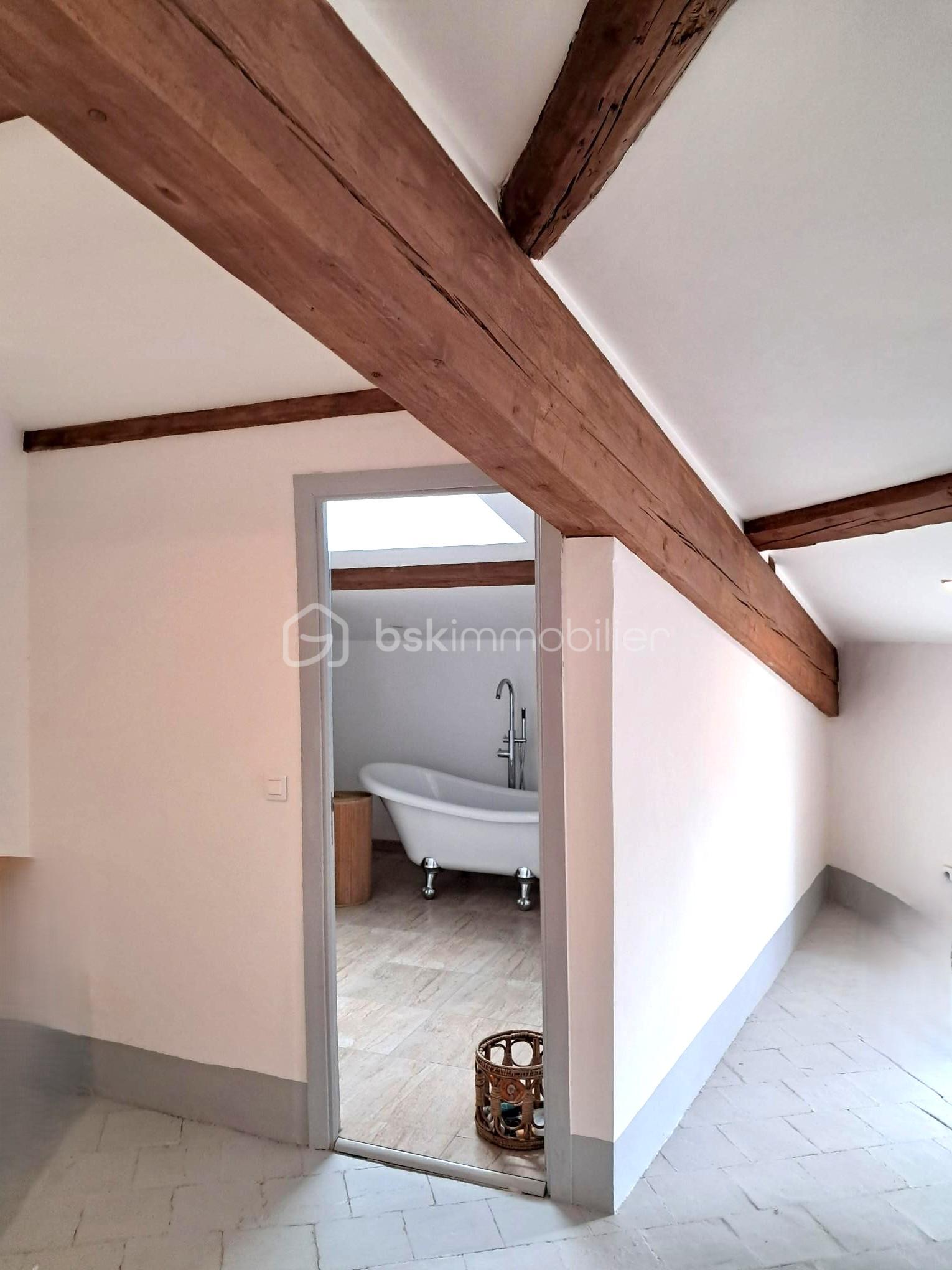 Maison ancienne de 253 m² - he-baignoire.jpg