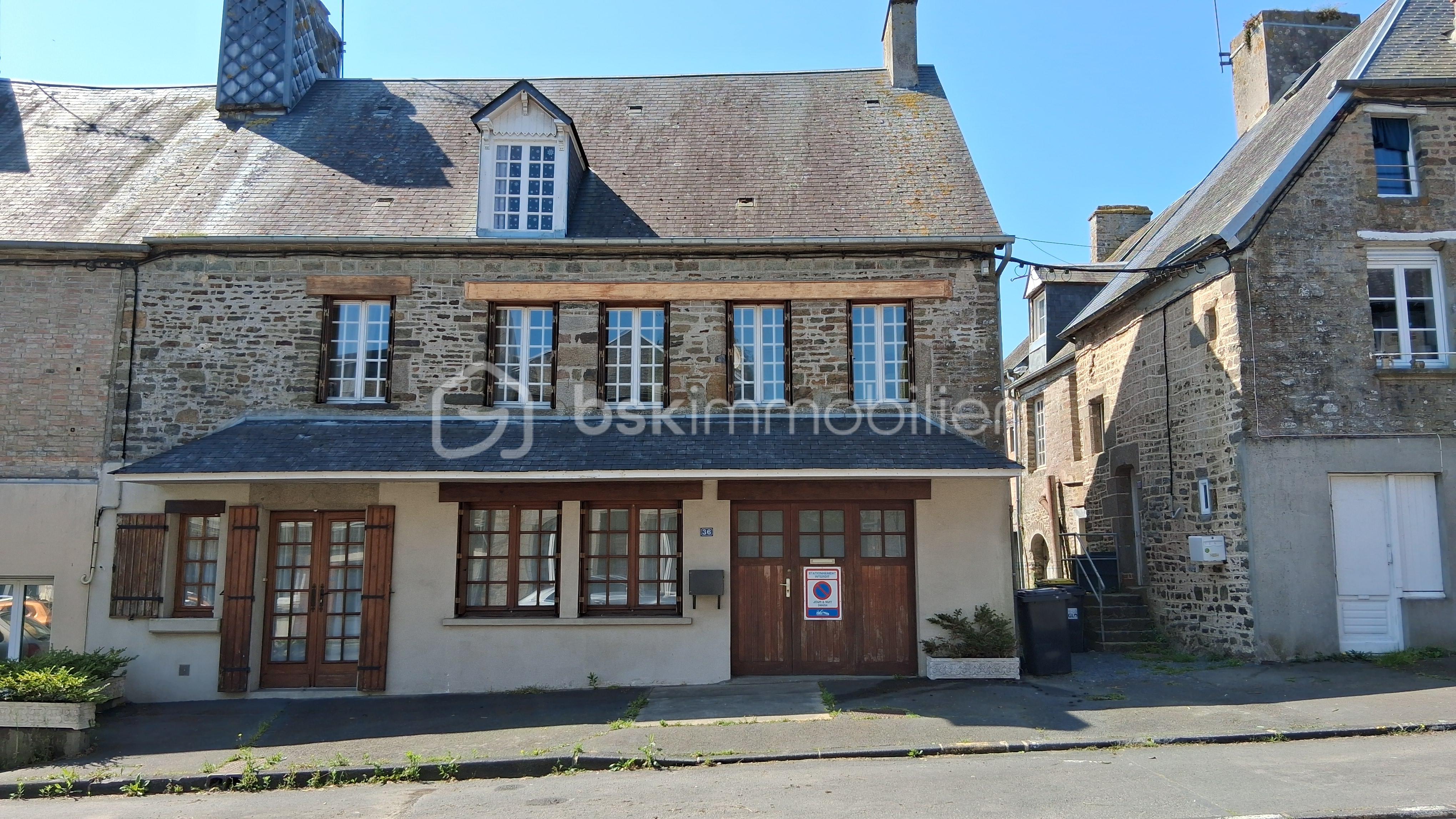 Maison en pierre de 102 m² - photo facade ragot.jpg