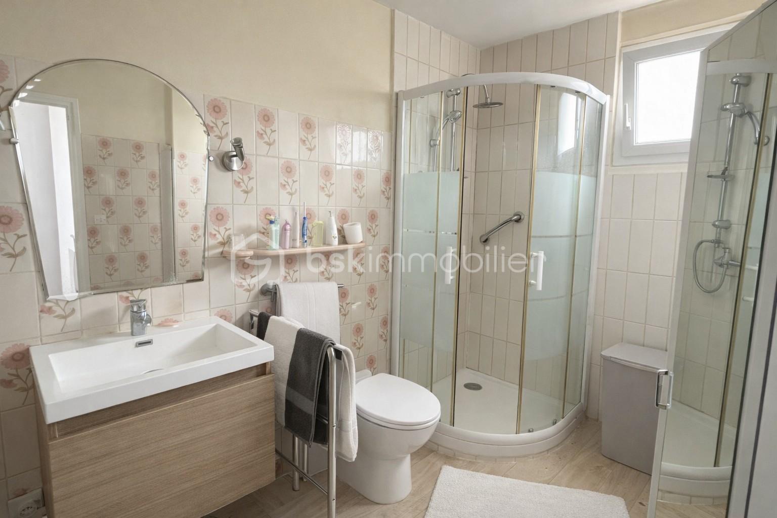 Maison traditionnelle de 110 m² - salle de bains.jpeg