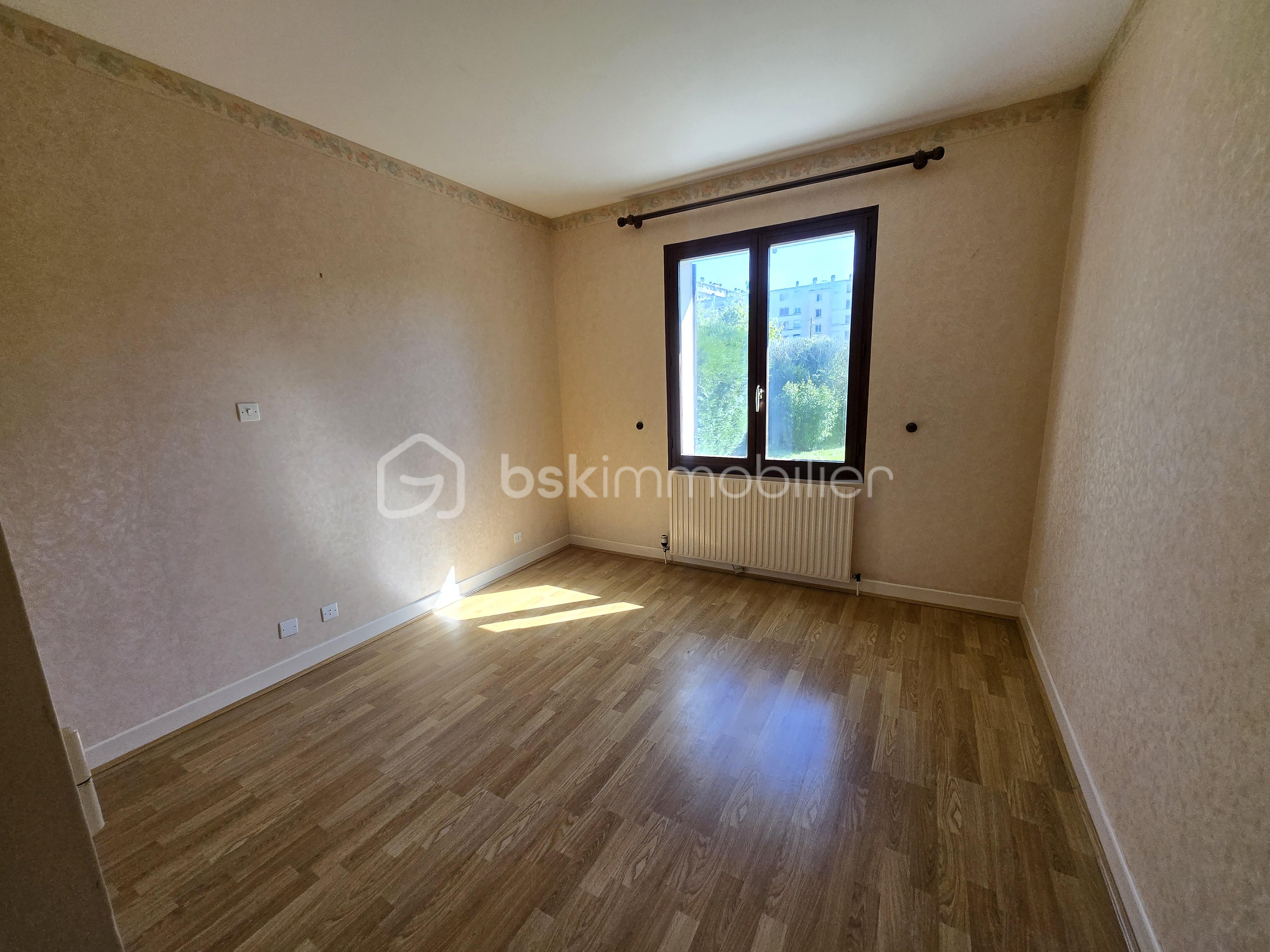 Pavillon de 85 m² - 20250917_115308.jpg