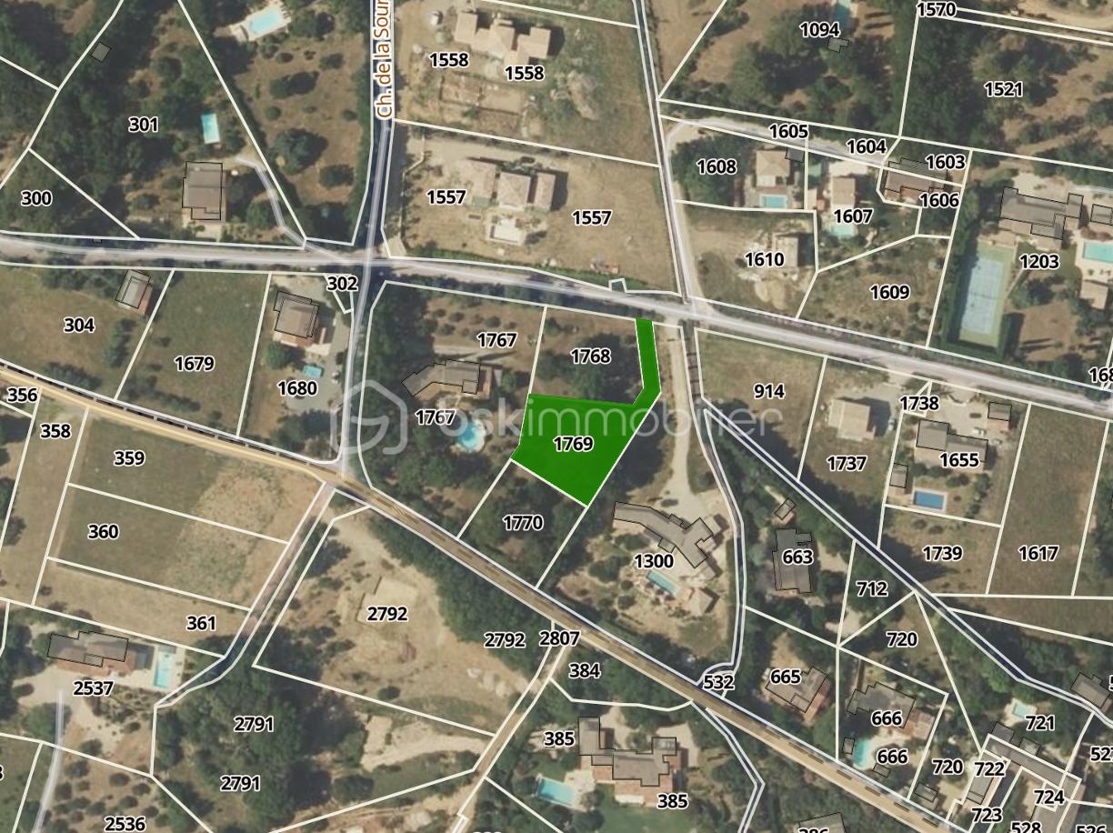 Terrain de 1 150 m²