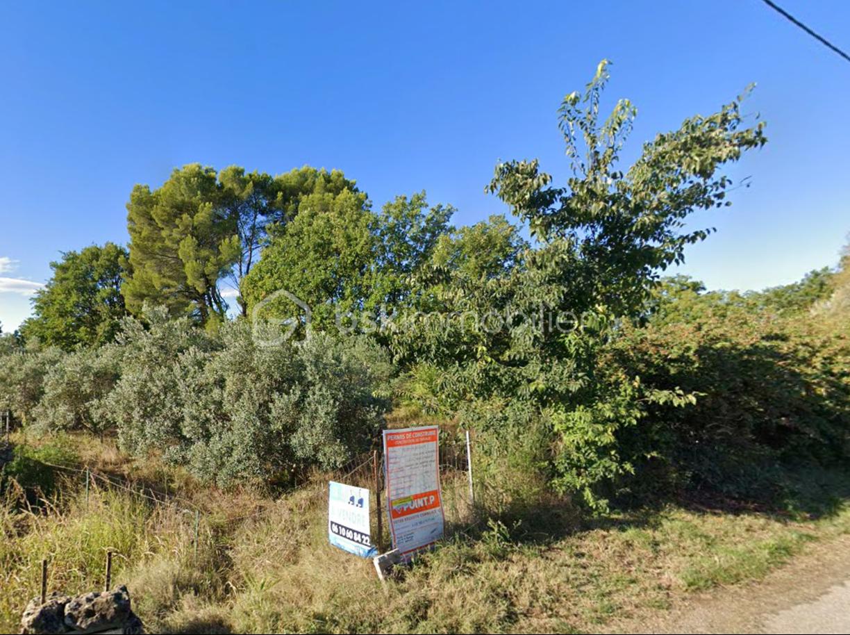 Terrain de 1 150 m² - Entrée.png