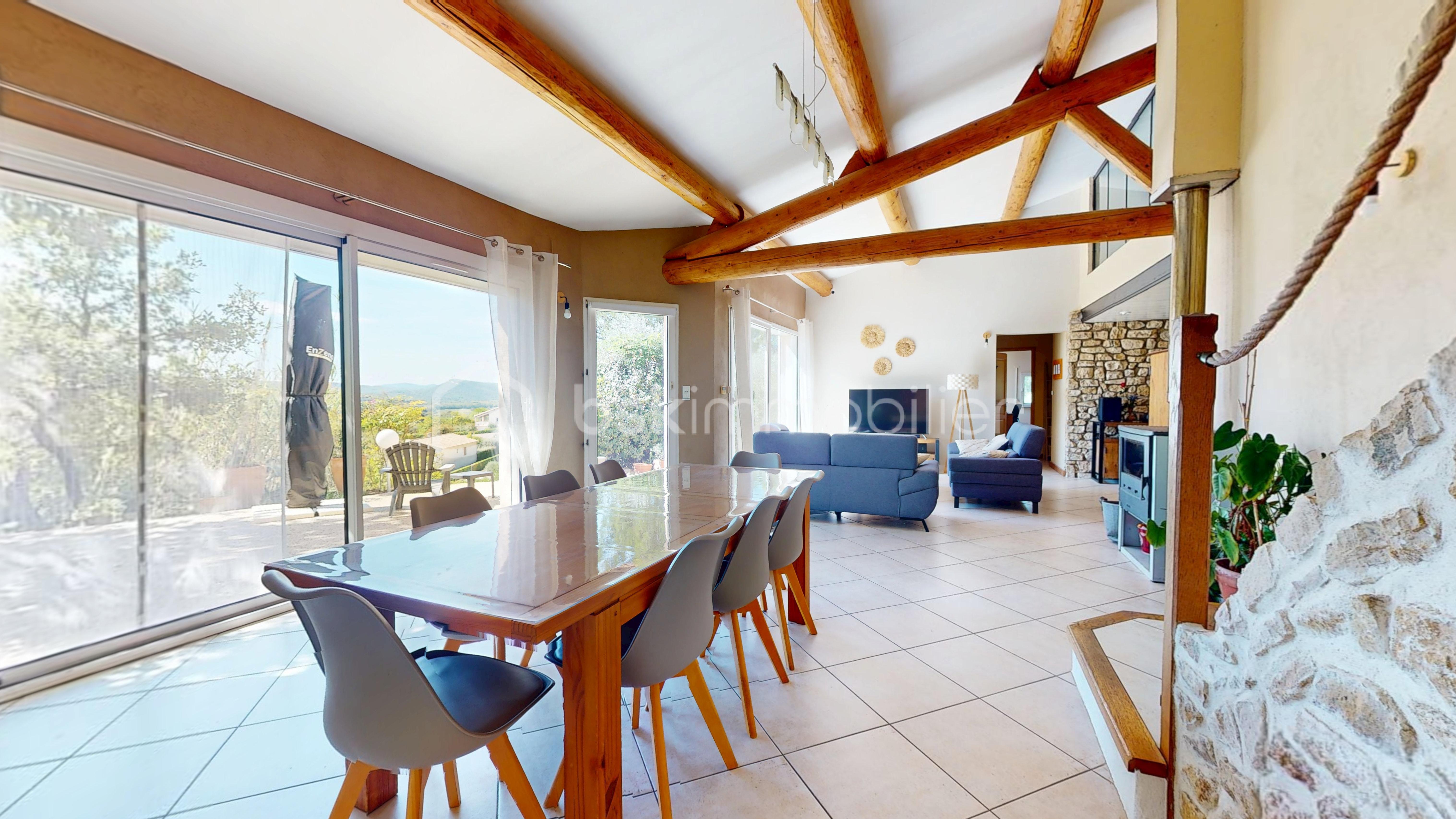 Maison d architecte de 164 m² - Villa-avec-vue-exceptionnelle-piscine-dependance-09182025_183453.jpg