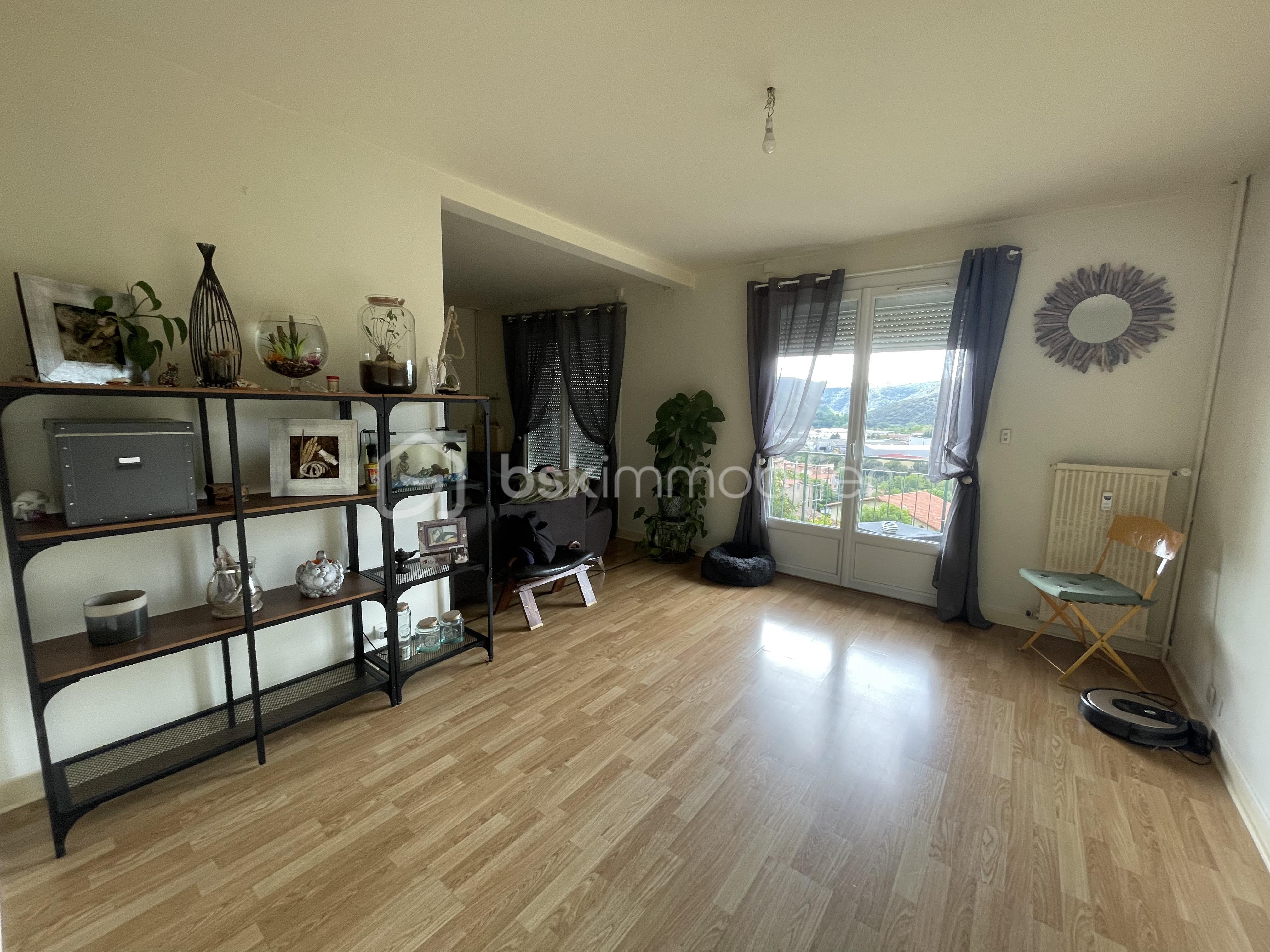 Appartement de 71 m² - 346141968_1220545778655661_1465931566261430117_n.jpg