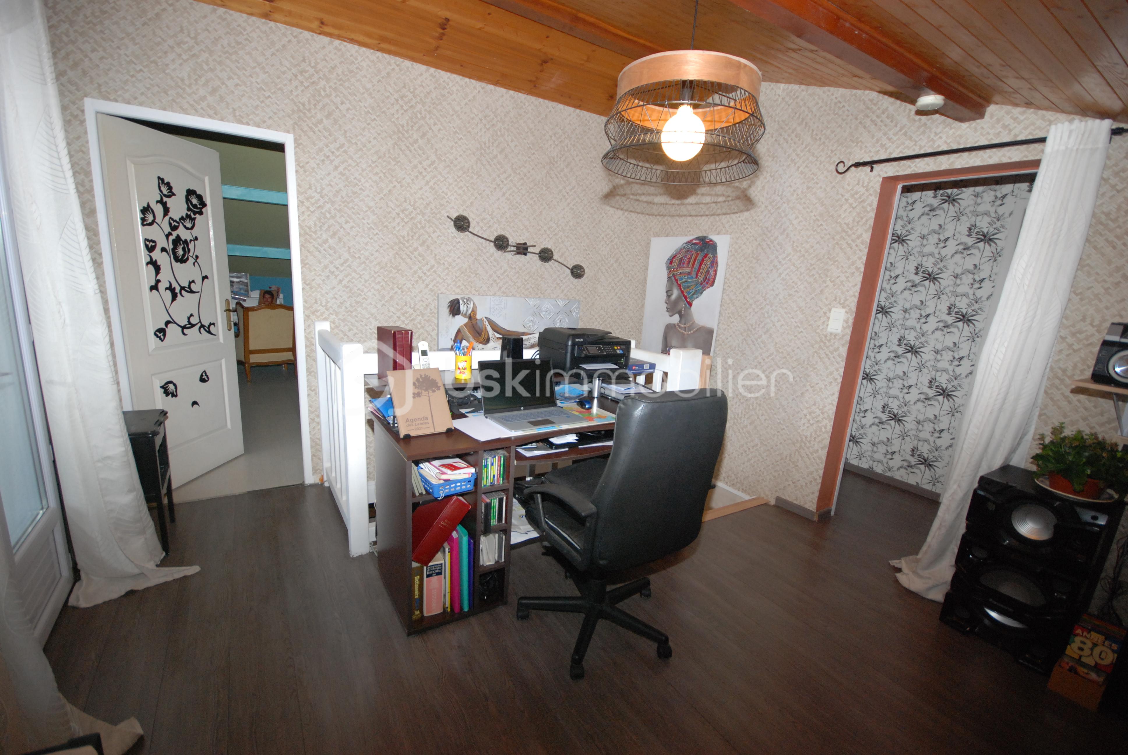 Demeure de 169 m² - PELLISSIER 20.JPG