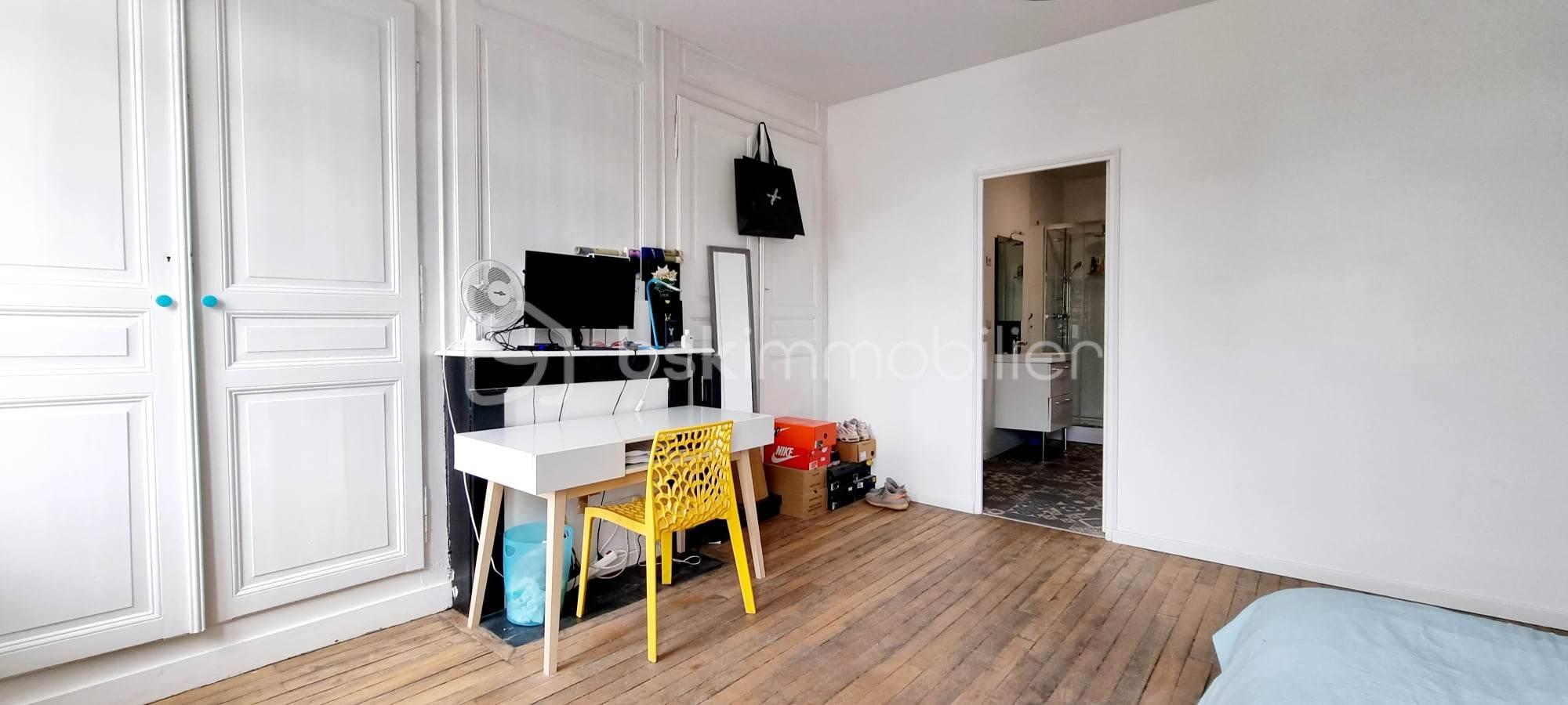 Maison de 130 m² - ch et sde.jpg