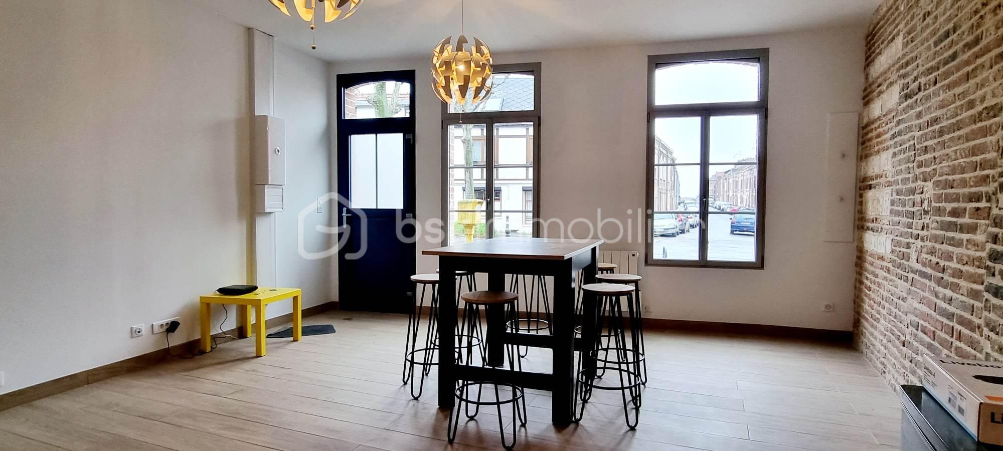 Maison de 130 m² - cote rue.jpg