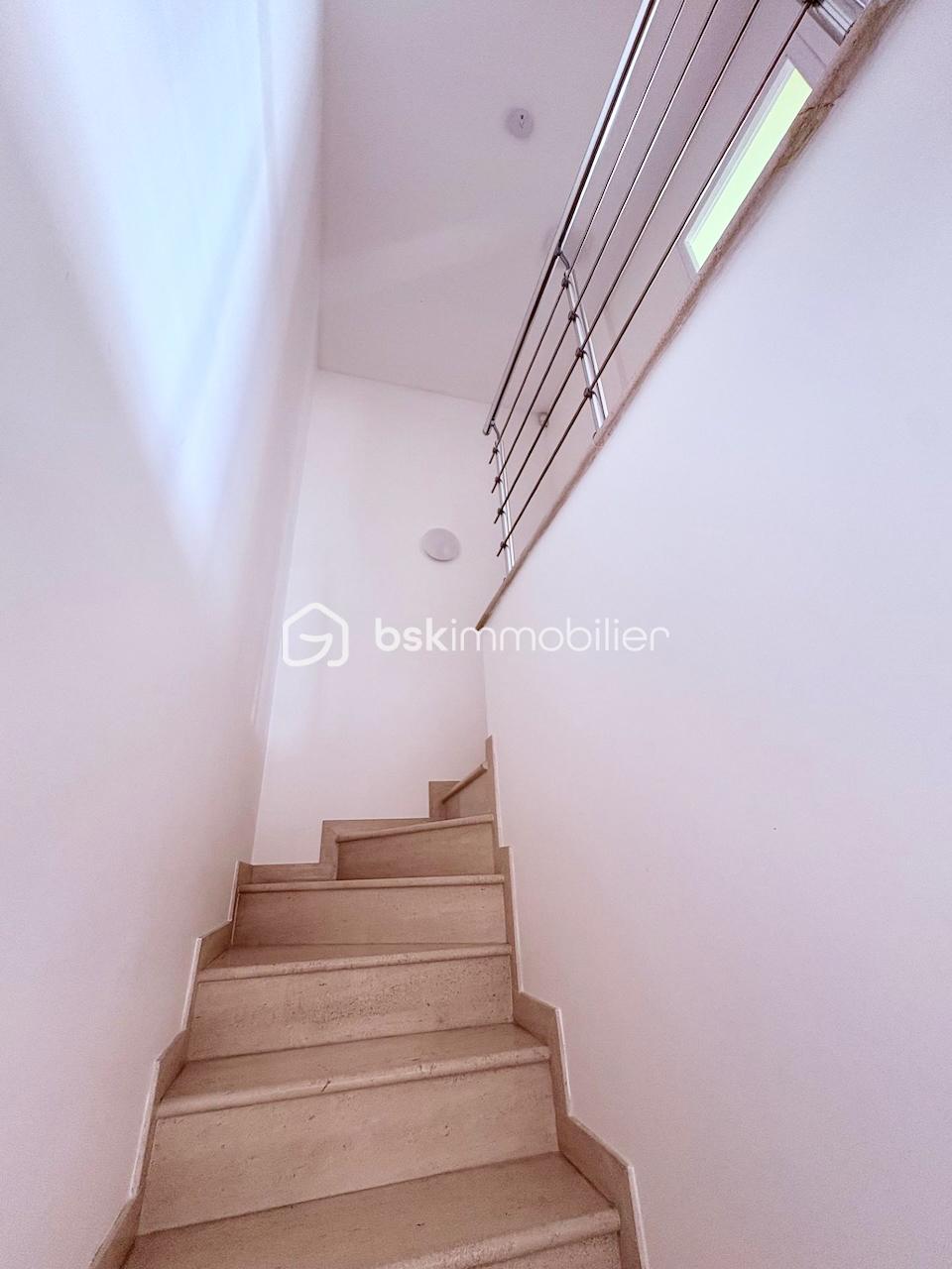 Maison de 120 m² - s8JIO2QWqtJ3S52AcDlWXUcO903BerWC2VanCGAV-branded.jpeg