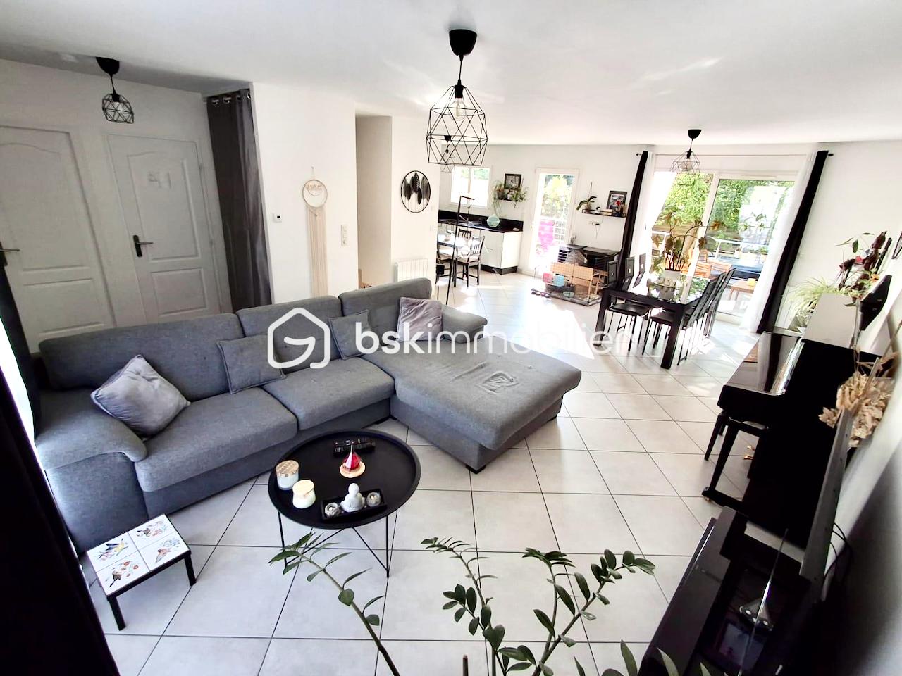 Maison de 120 m² - D0QGPzcnlzcOBJuFmphkuvtOMG4HwqbkkHFBnCdv-branded.jpeg