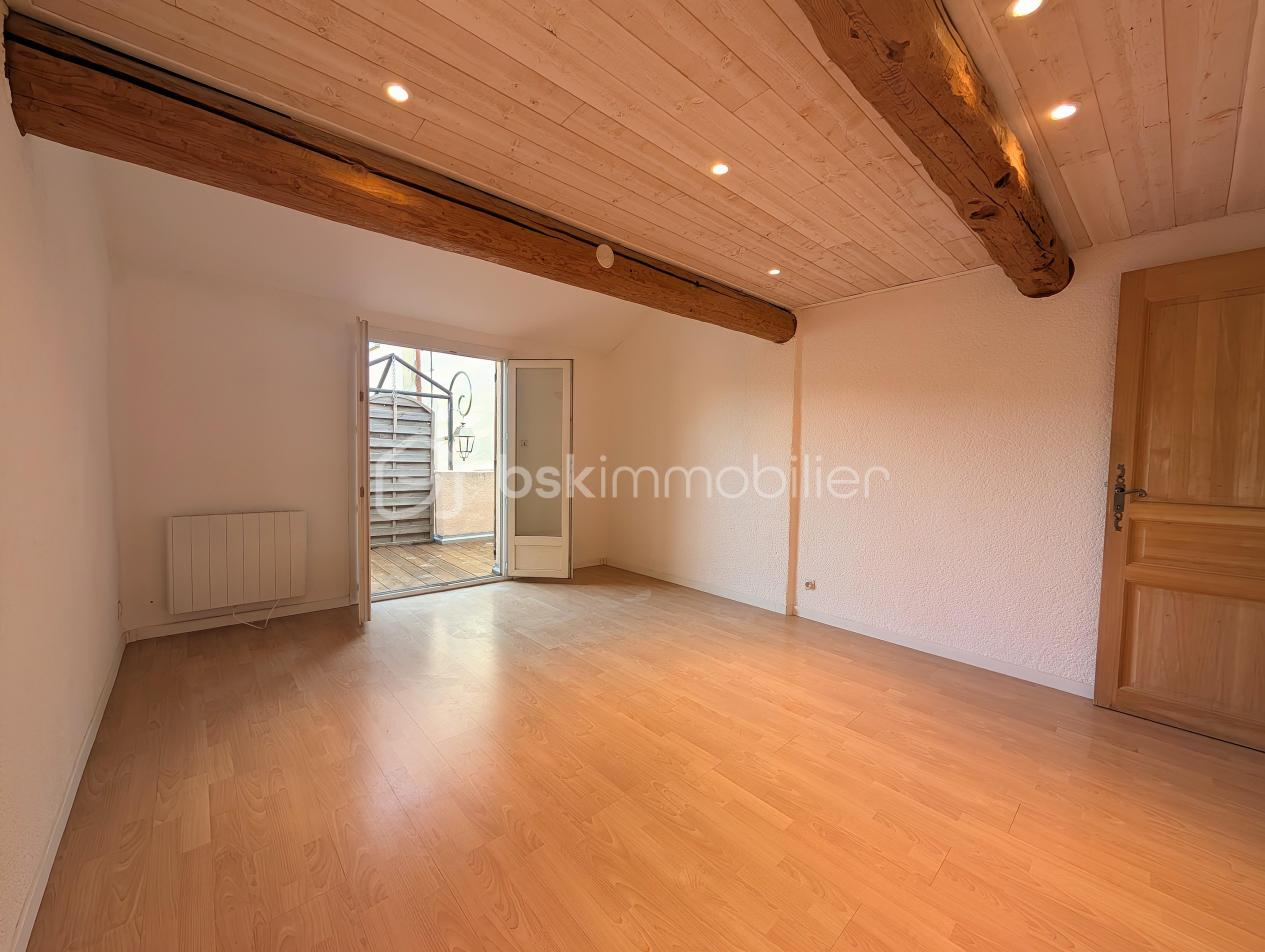 Maison de 122 m² - PXL_20250603_172939628.NIGHT~2.jpg