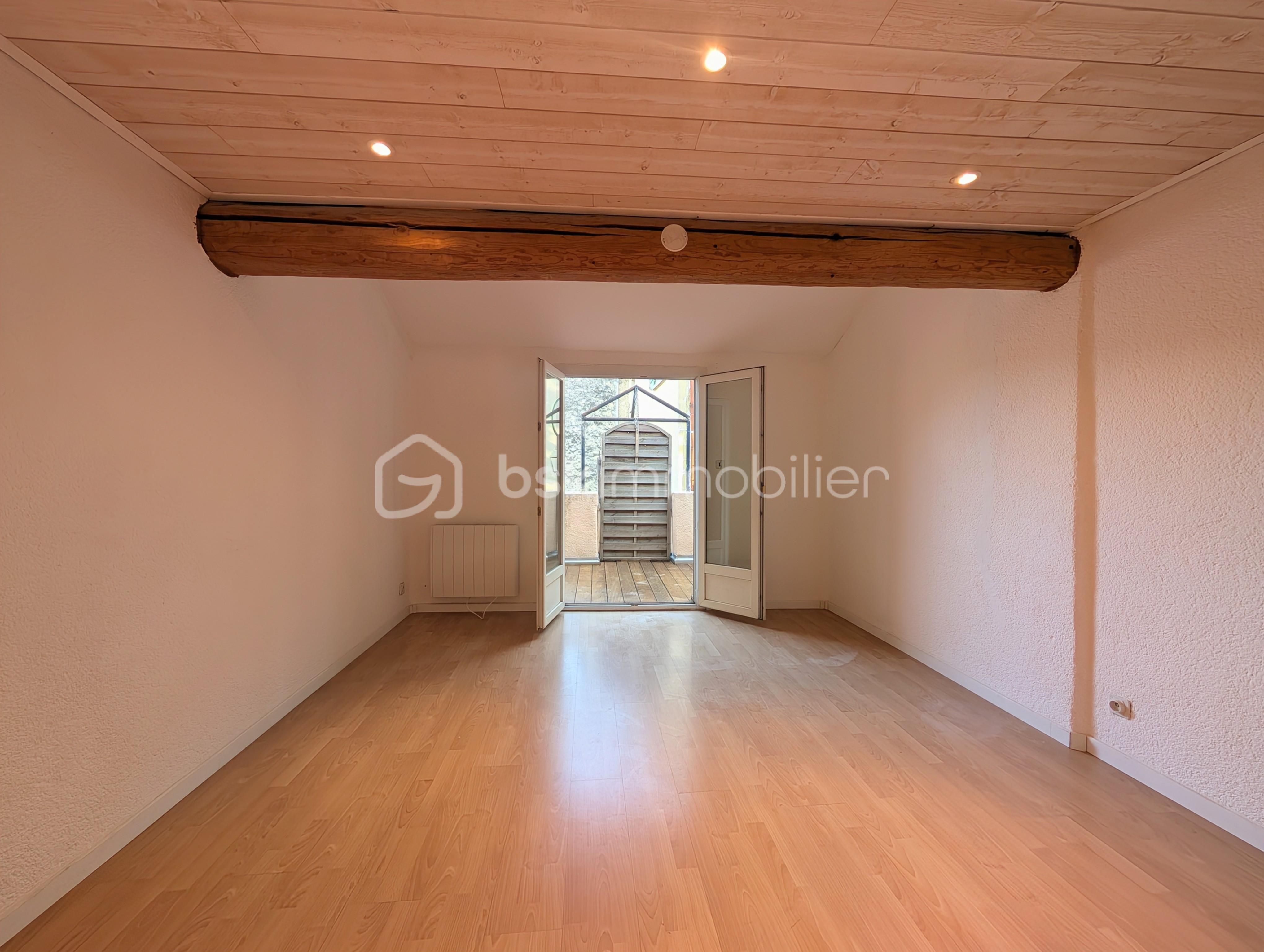 Maison de 122 m² - PXL_20250603_172930524.NIGHT~2.jpg