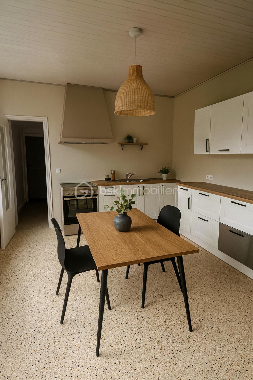 Maison de 215 m² - DB0AAAF8-B3AD-40DB-AE79-F9A96DB0A3D3.png