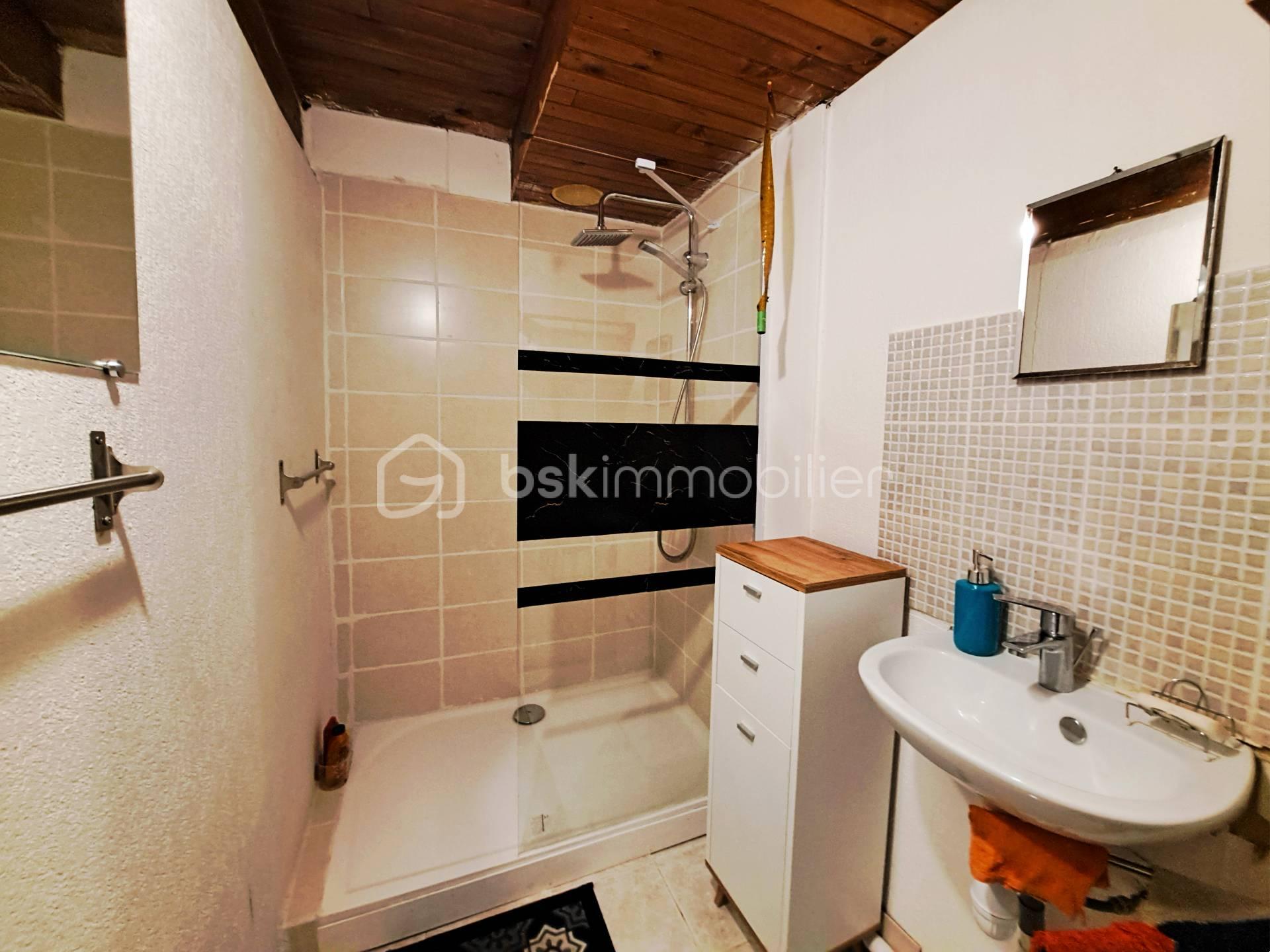 Maison de 90 m² - Salle d'eau.jpg