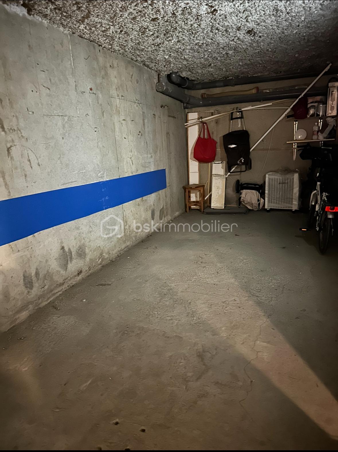 Parking de 11,45 m² - 1DDB024F-E012-4EAE-B22F-FC3C2C3C06D9.jpeg