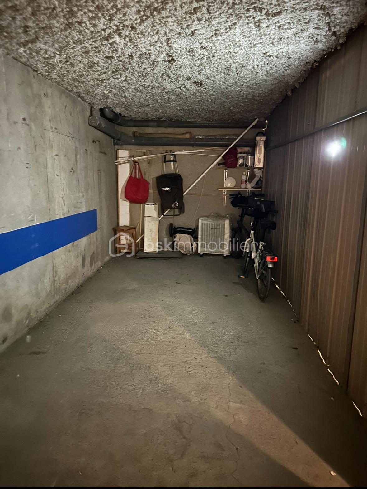 Parking de 11,45 m² - D0C01D13-4517-4181-8EBE-F26FCB86606D.jpeg