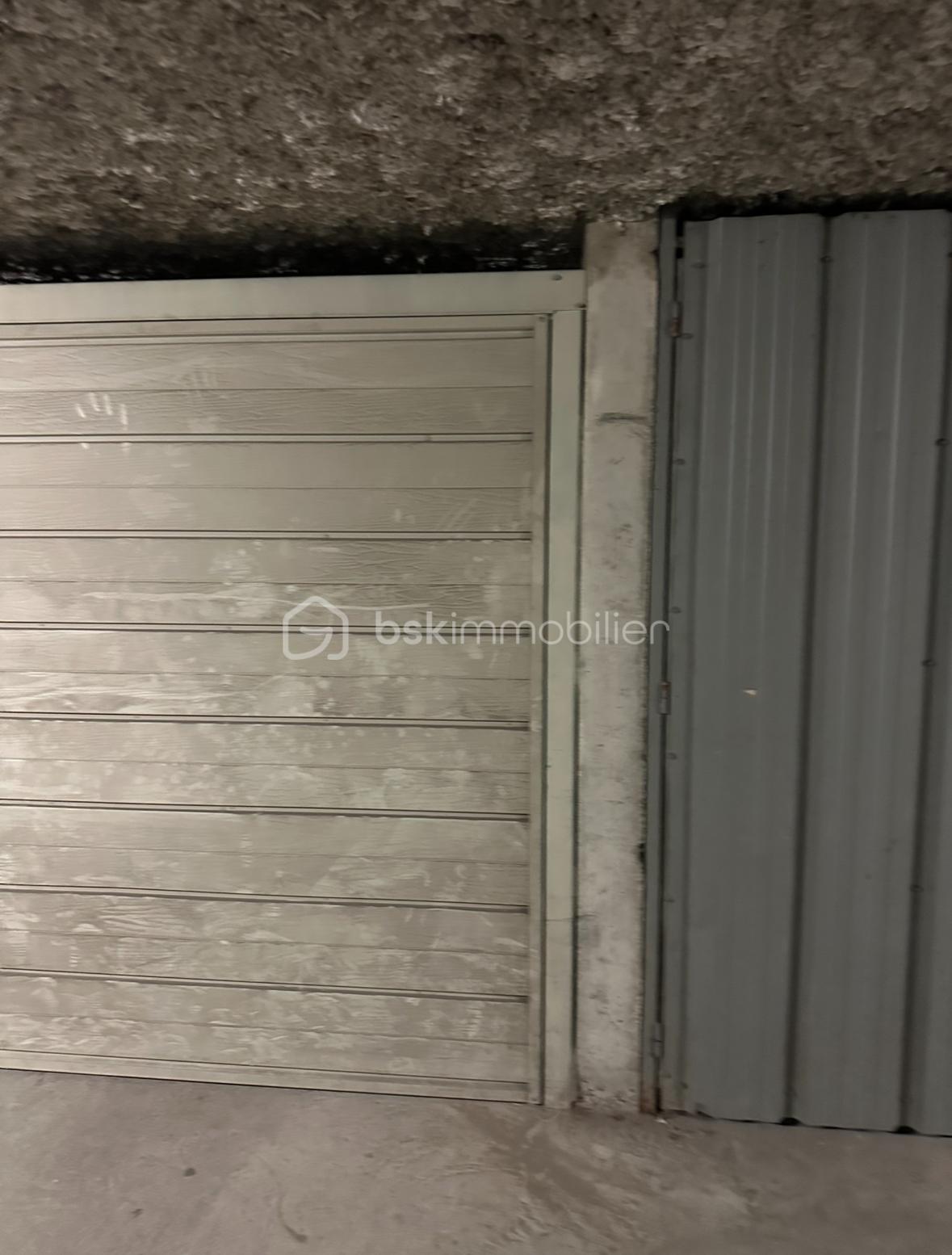 Parking de 11,45 m² - D2A262B4-B33D-441E-B86B-AD86560C76B9.jpeg