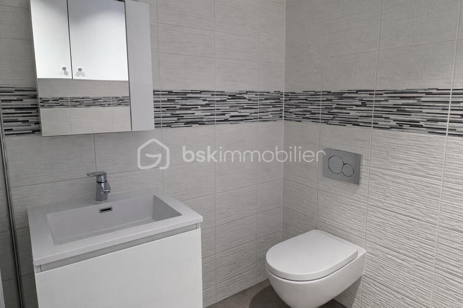 Maison de 440 m² - ChatGPT Image 24 janv. 2026, 07_59_54.png