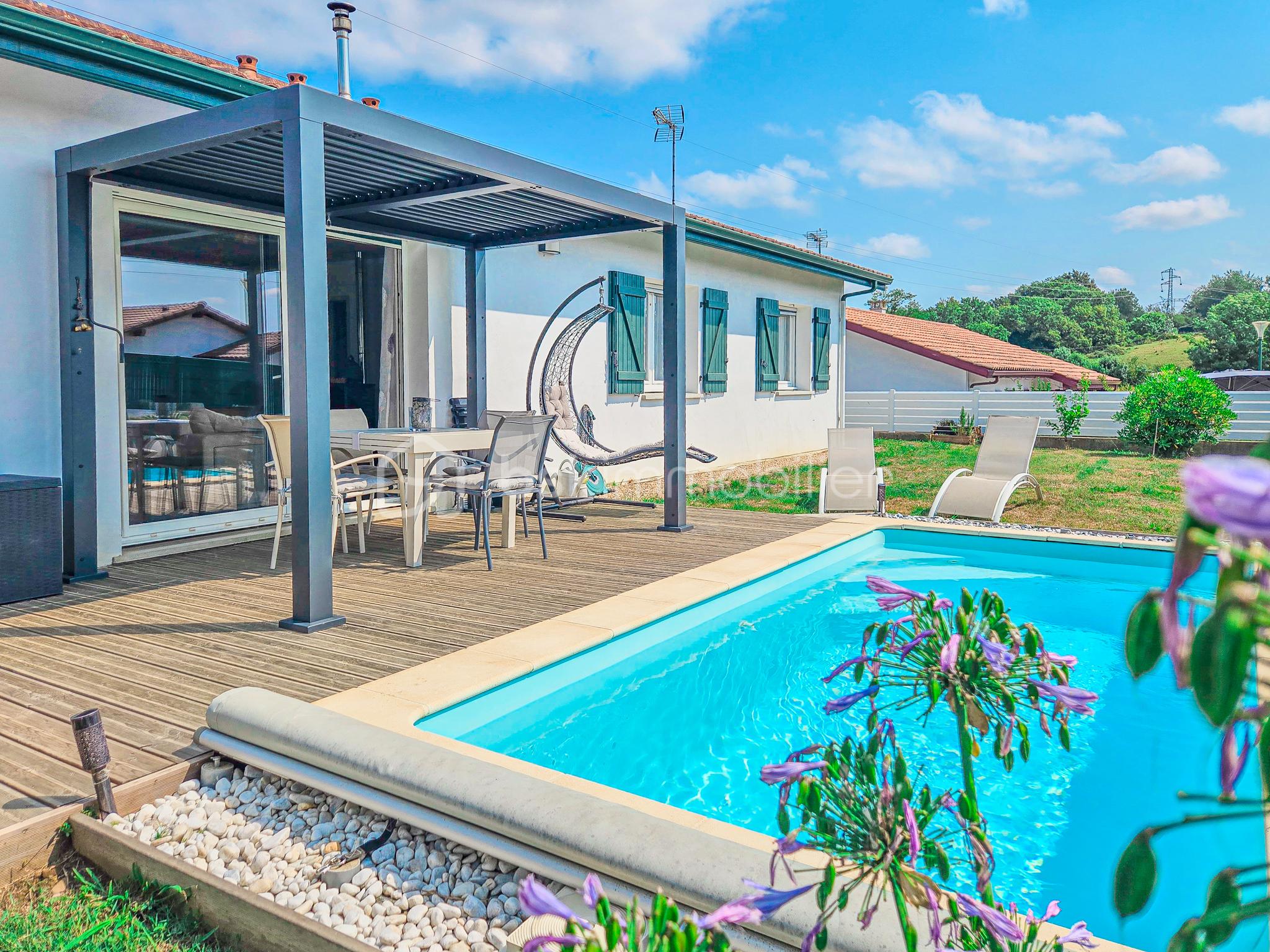 Maison 5 pièces 113 m² · à Briscous · 113 m² · 460 000 €