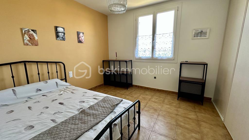 Maison de 280 m² - 53c156cb-3249-416e-b6de-1e21680c140e.jpg