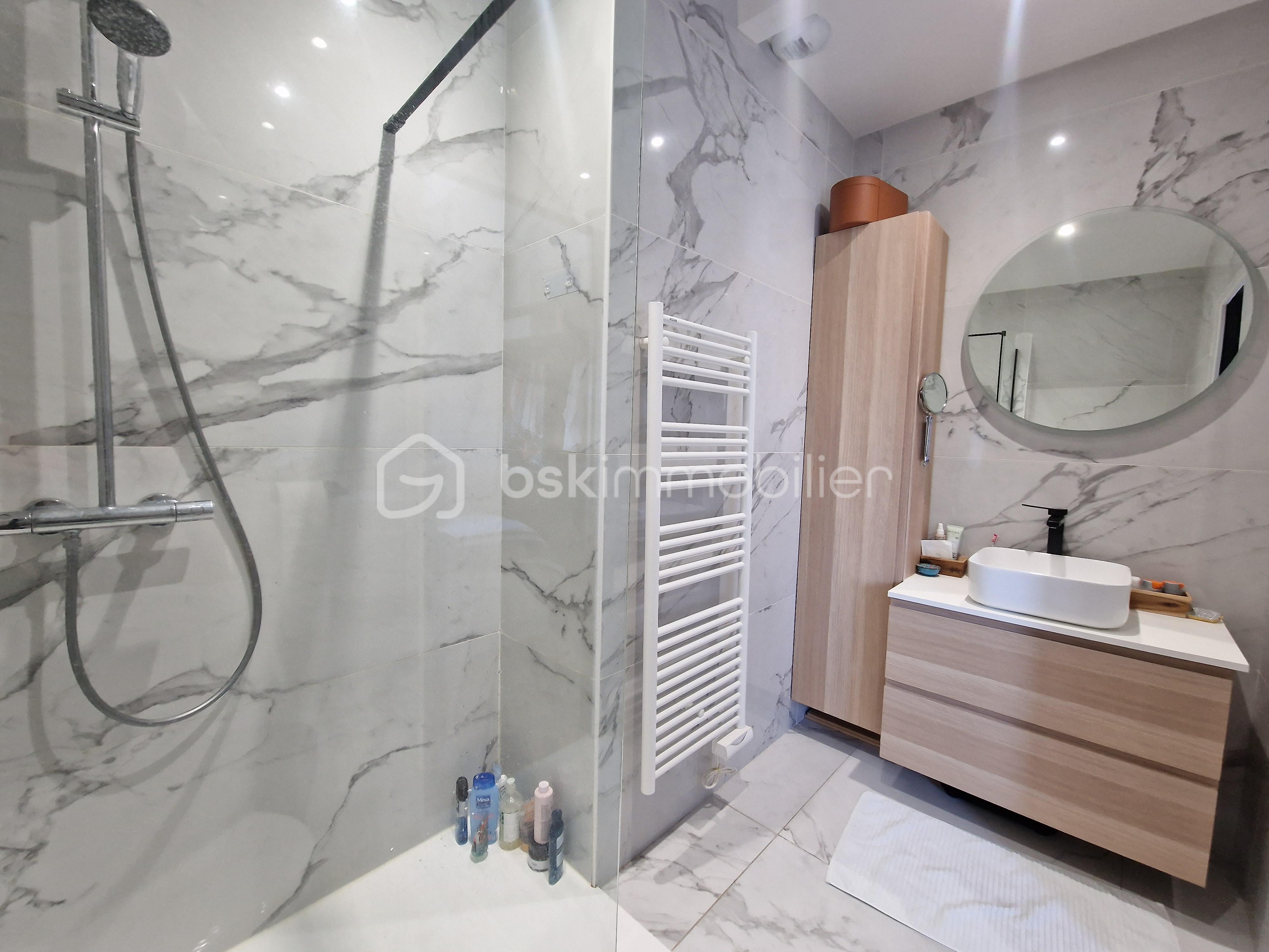 Maison de 94,40 m² - SDB.jpg