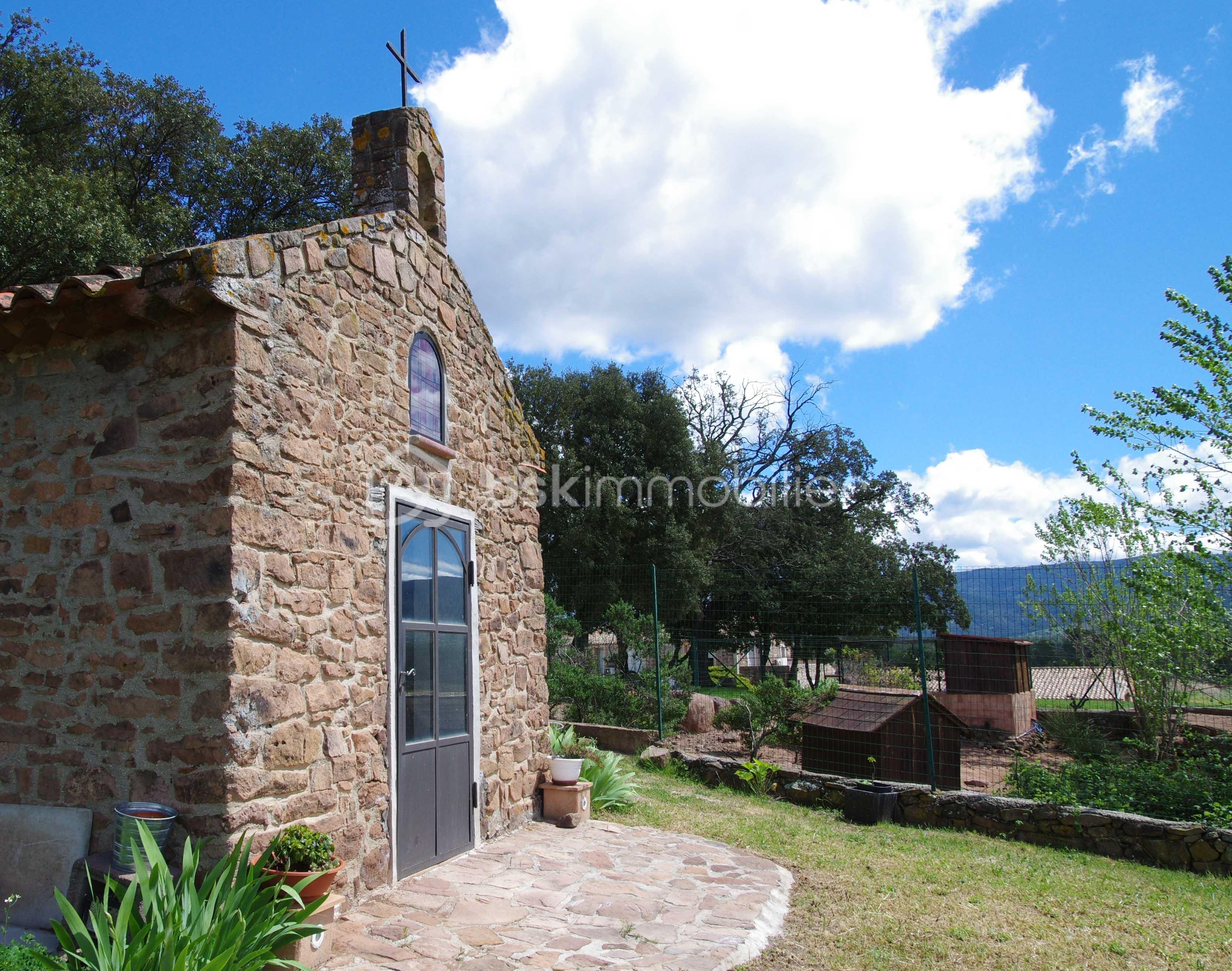 Bastide de 420 m² - Chapelle.JPG