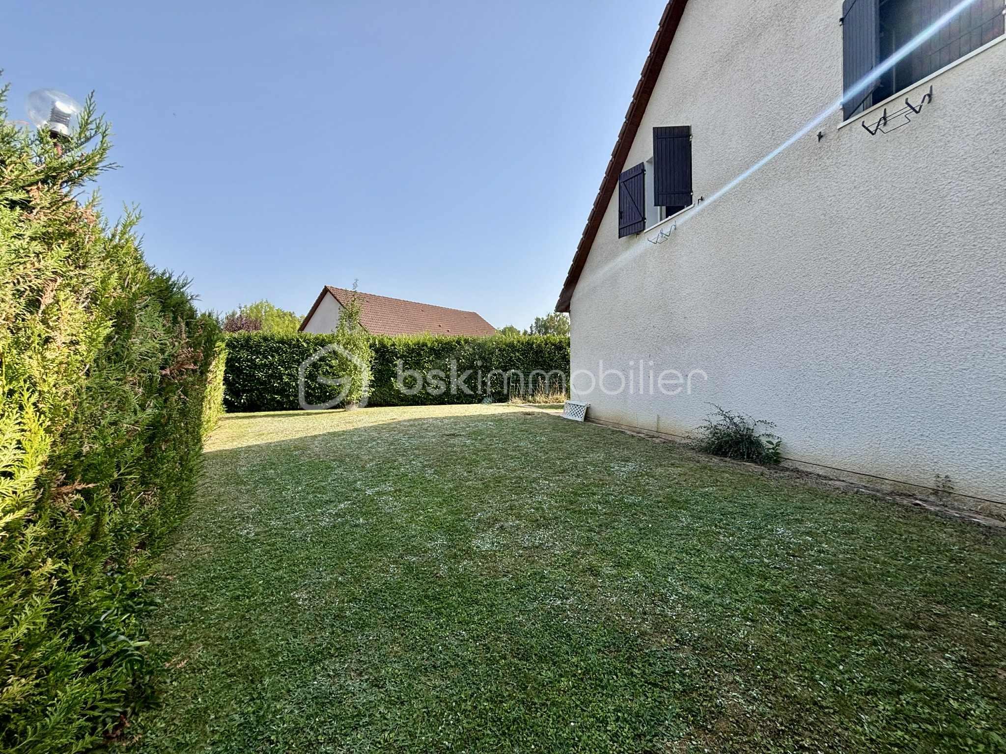 Maison traditionnelle de 165,87 m² - 6d0032ee-95f1-447f-a322-ca2e63a38169.jpeg