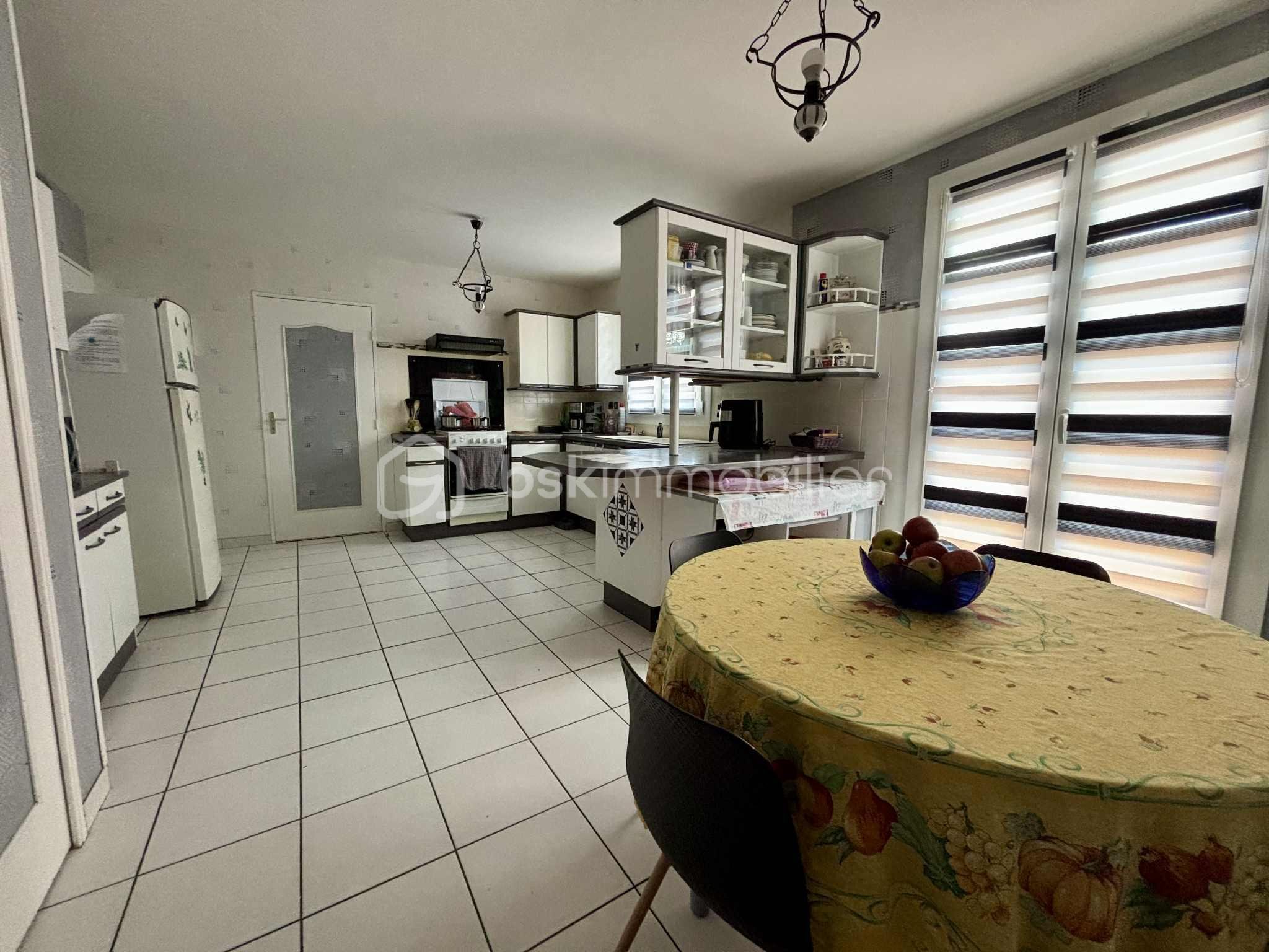 Maison traditionnelle de 165,87 m² - 6845b58a-7816-461b-93ff-6ed7a06c9f6a.jpeg