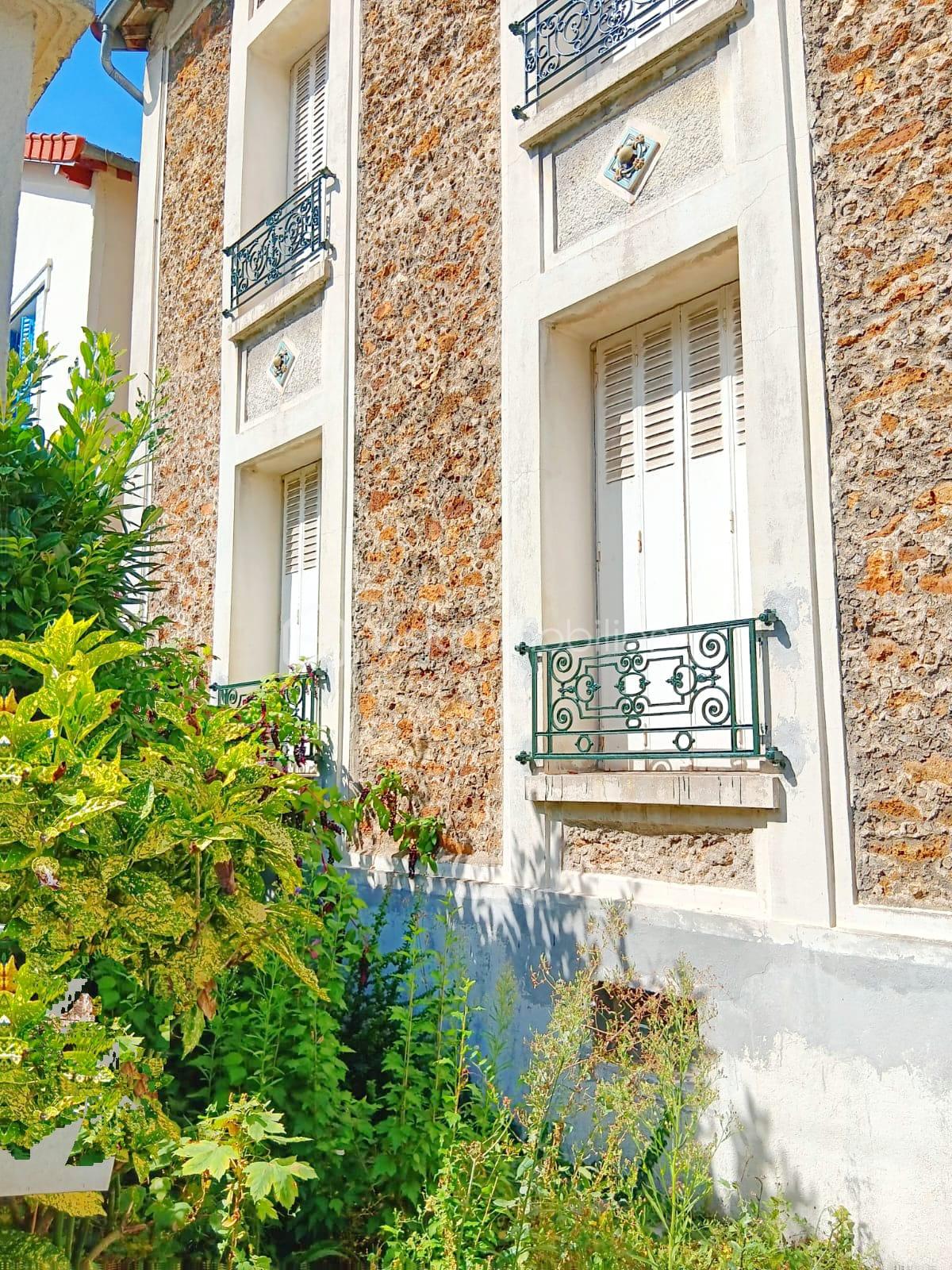 Maison en pierre de 126 m² - 0.jpg