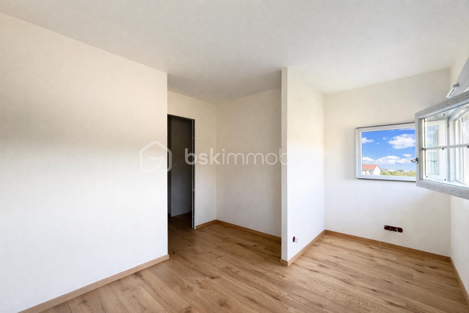 Duplex de 88 m² - D0E16DBC-1A74-4DF2-A367-E78BCC9E50C2.PNG