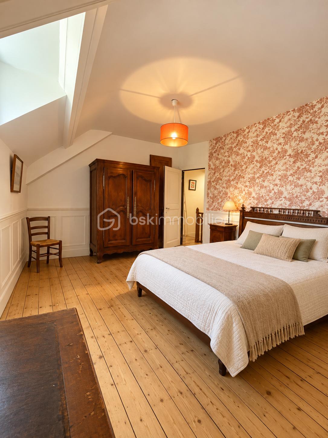 Chambre mansardée au charme rustique работ.png