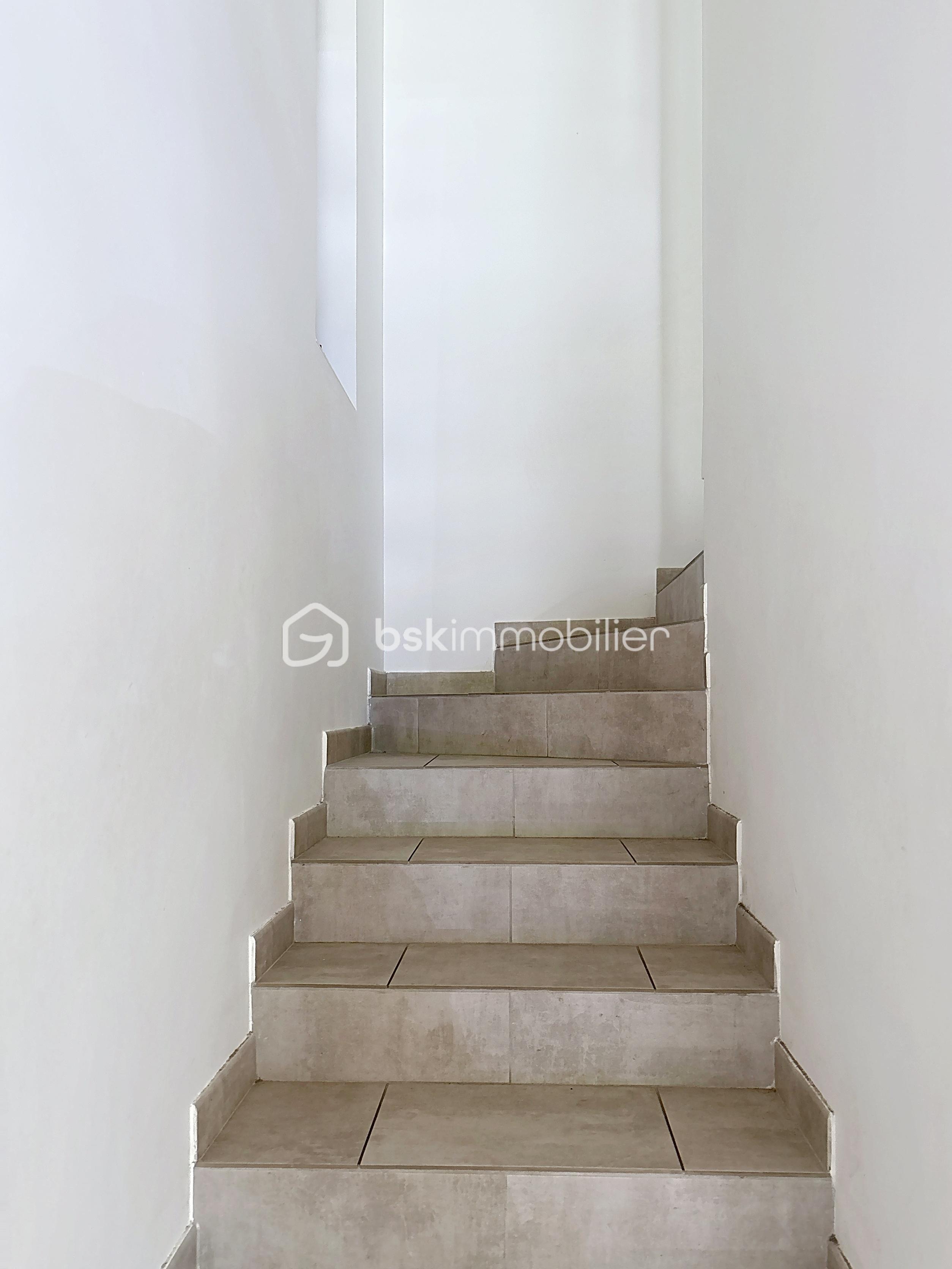 Maison de village de 63 m² - couloir.jpg