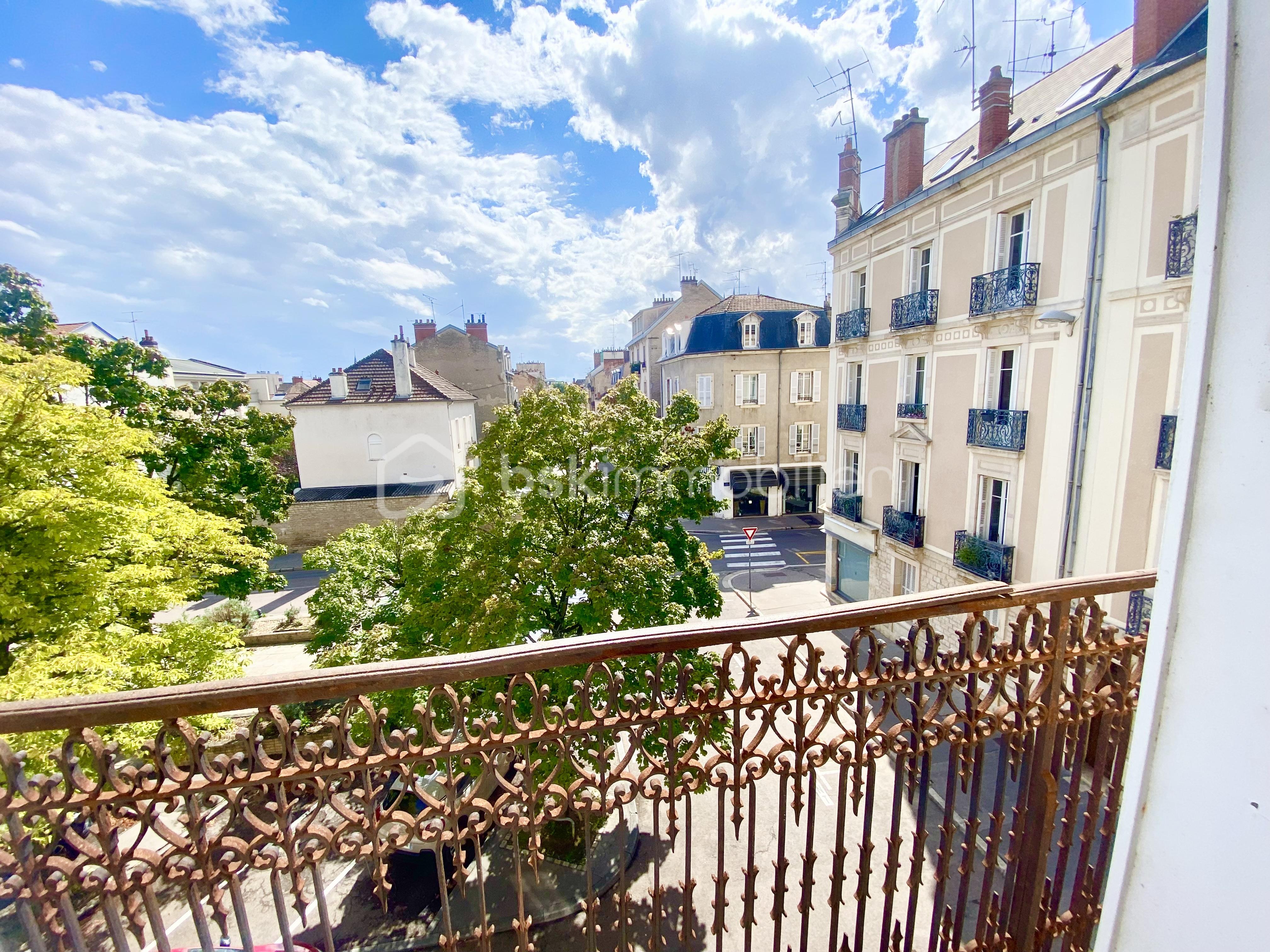 Appartement de 24,33 m² - PLACE BARBE 1.jpg