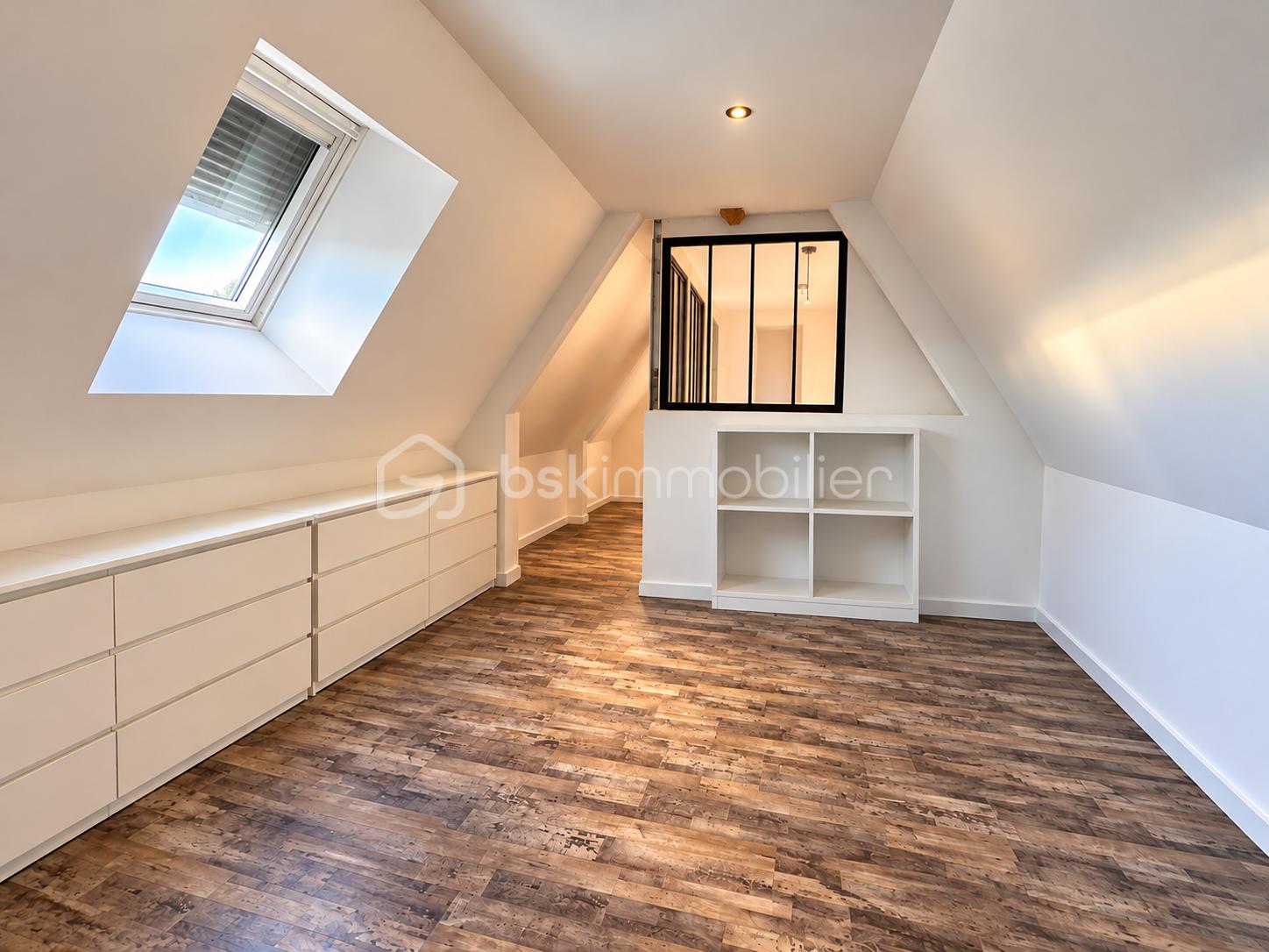 Loft scandinave lumineux et épuré.png