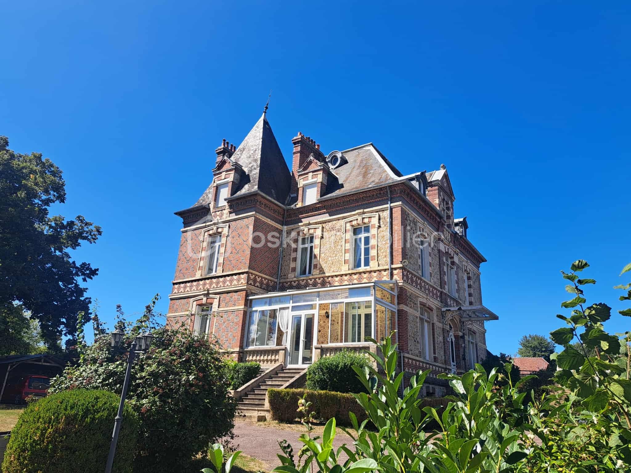 Manoir de 297 m² - 82c31211-efa5-4974-a5e1-6d97fb36189f.jfif