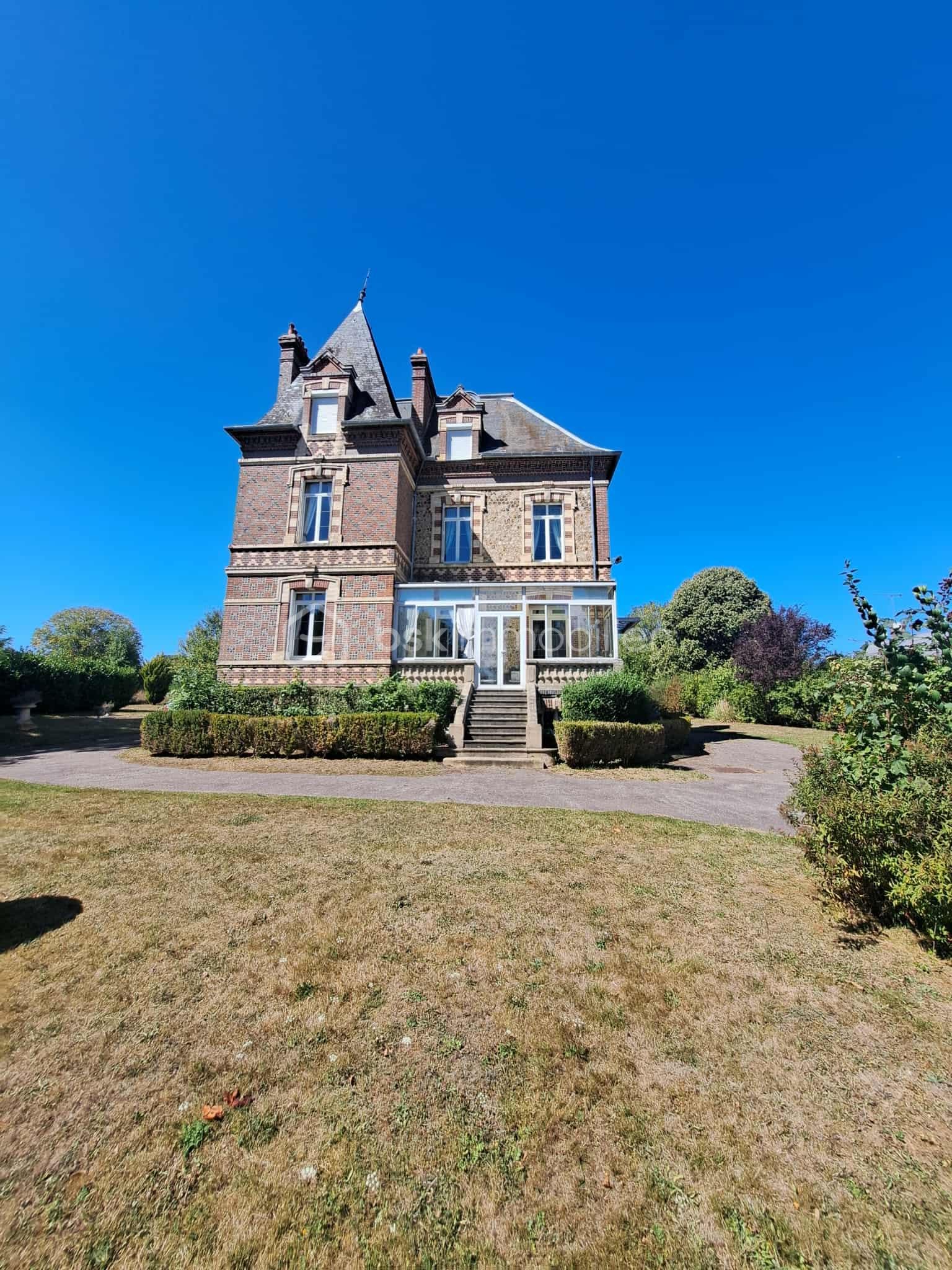 Manoir de 297 m² - ecec93fc-d1c8-402c-9f10-60d161dfeaa9 (1).jfif