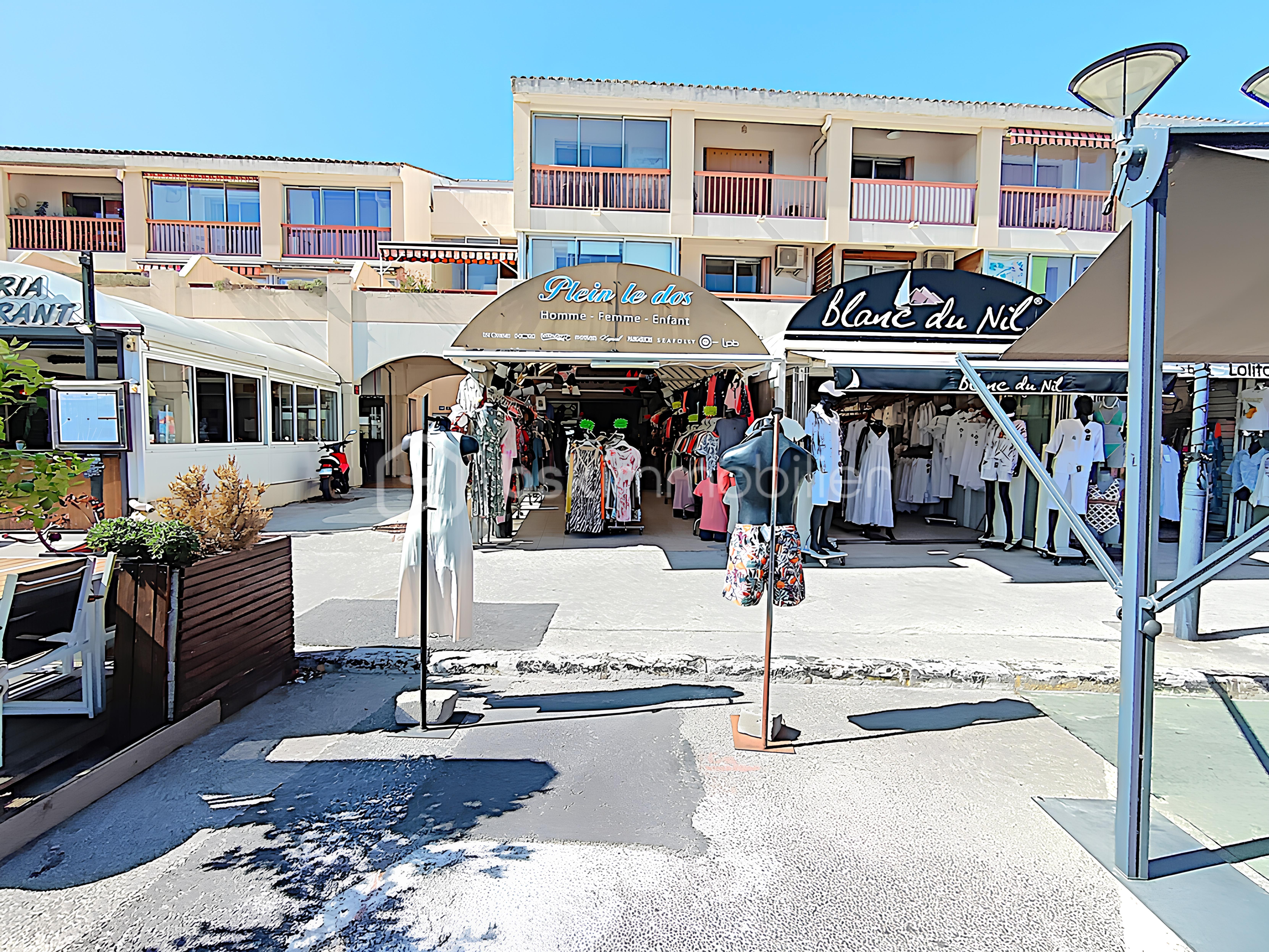 Fonds de commerce - 17 Terrasse 3 A.jpg