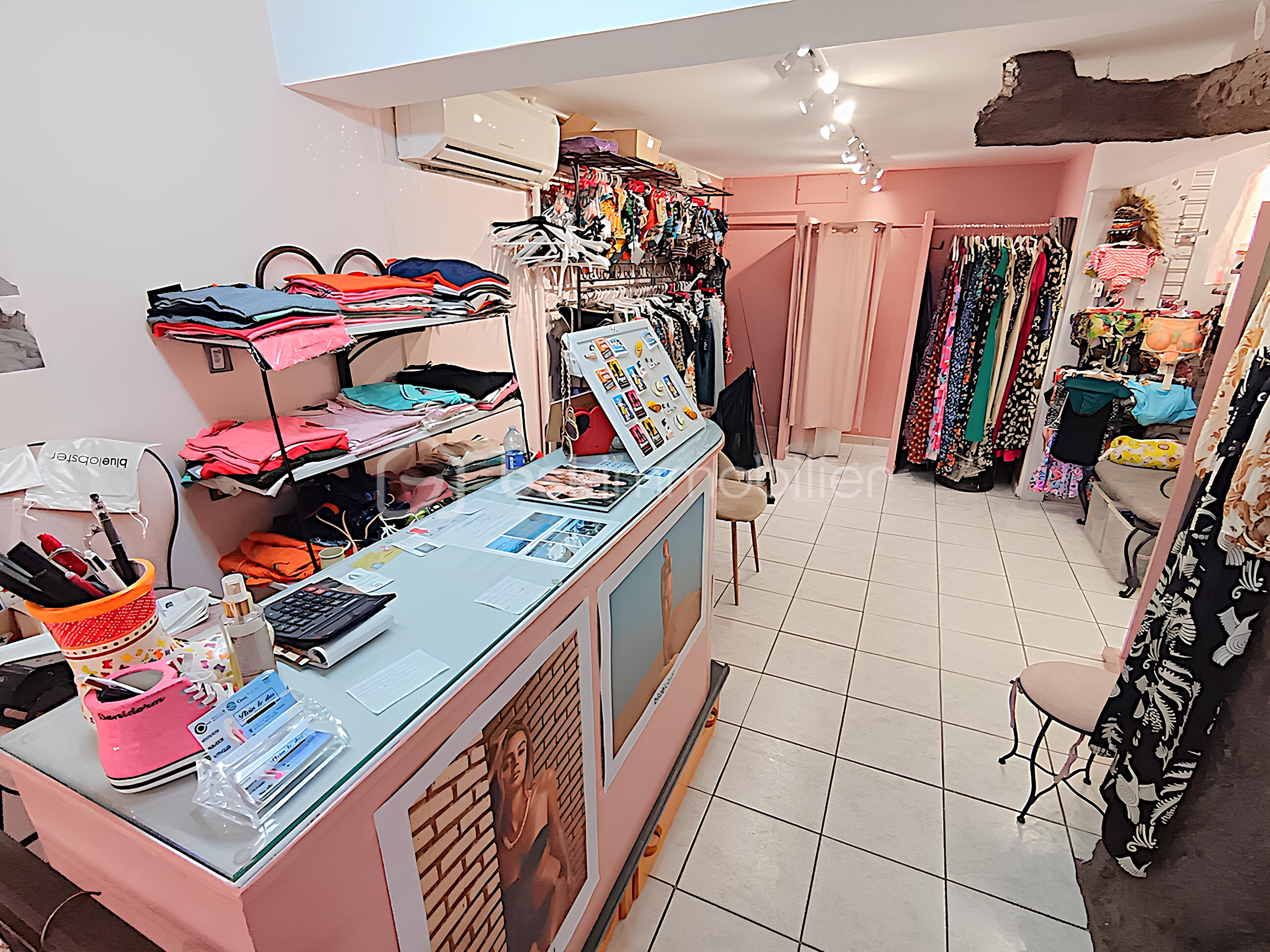 Fonds de commerce - 6 Magasin haut 1.jpg